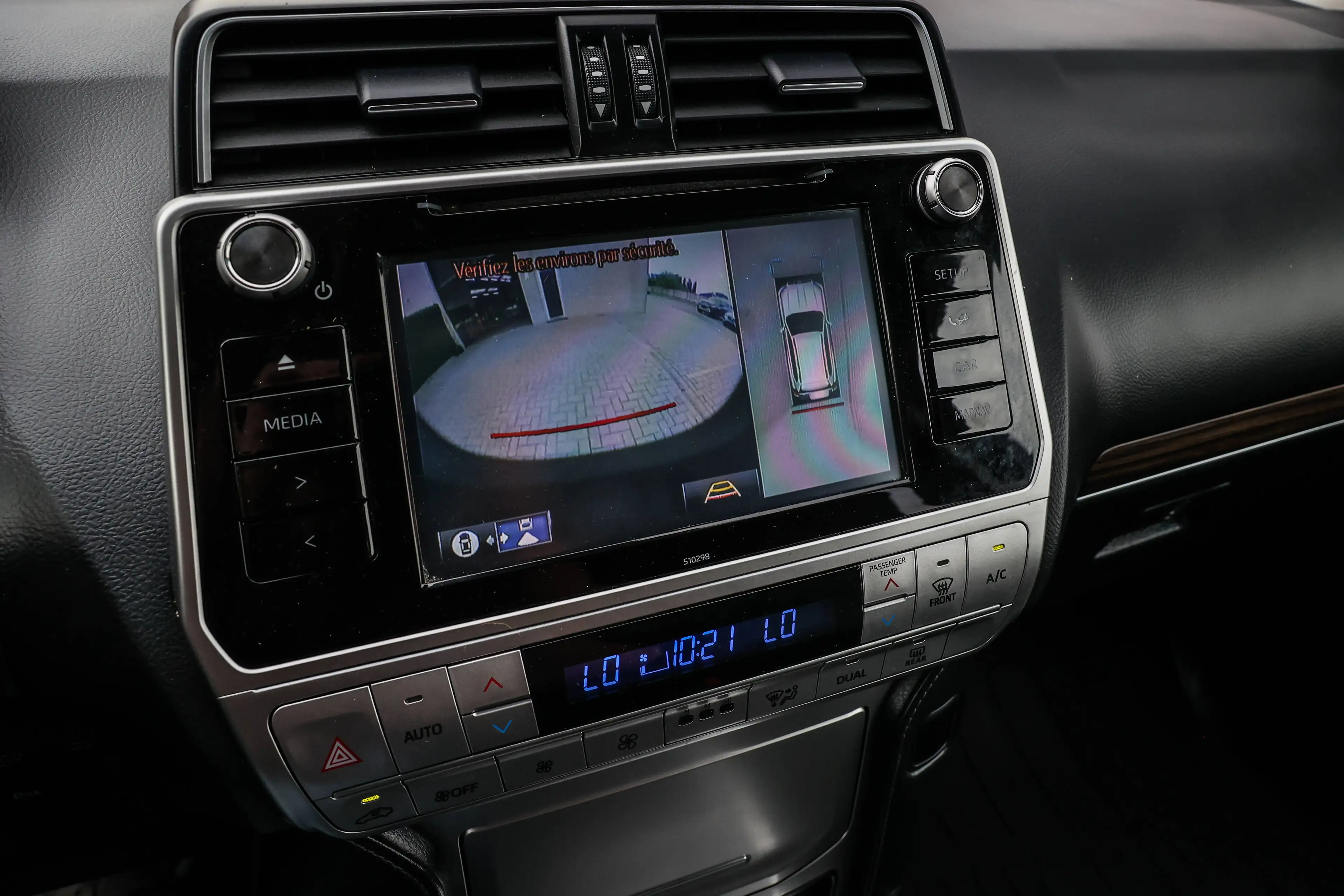 Toyota Land Cruiser STYLE-UITVOERING*SCHUIFDAK*360°CAMERA*PARKEERSENSOREN*LEDER+ZETELVERWARMING* — photo 15