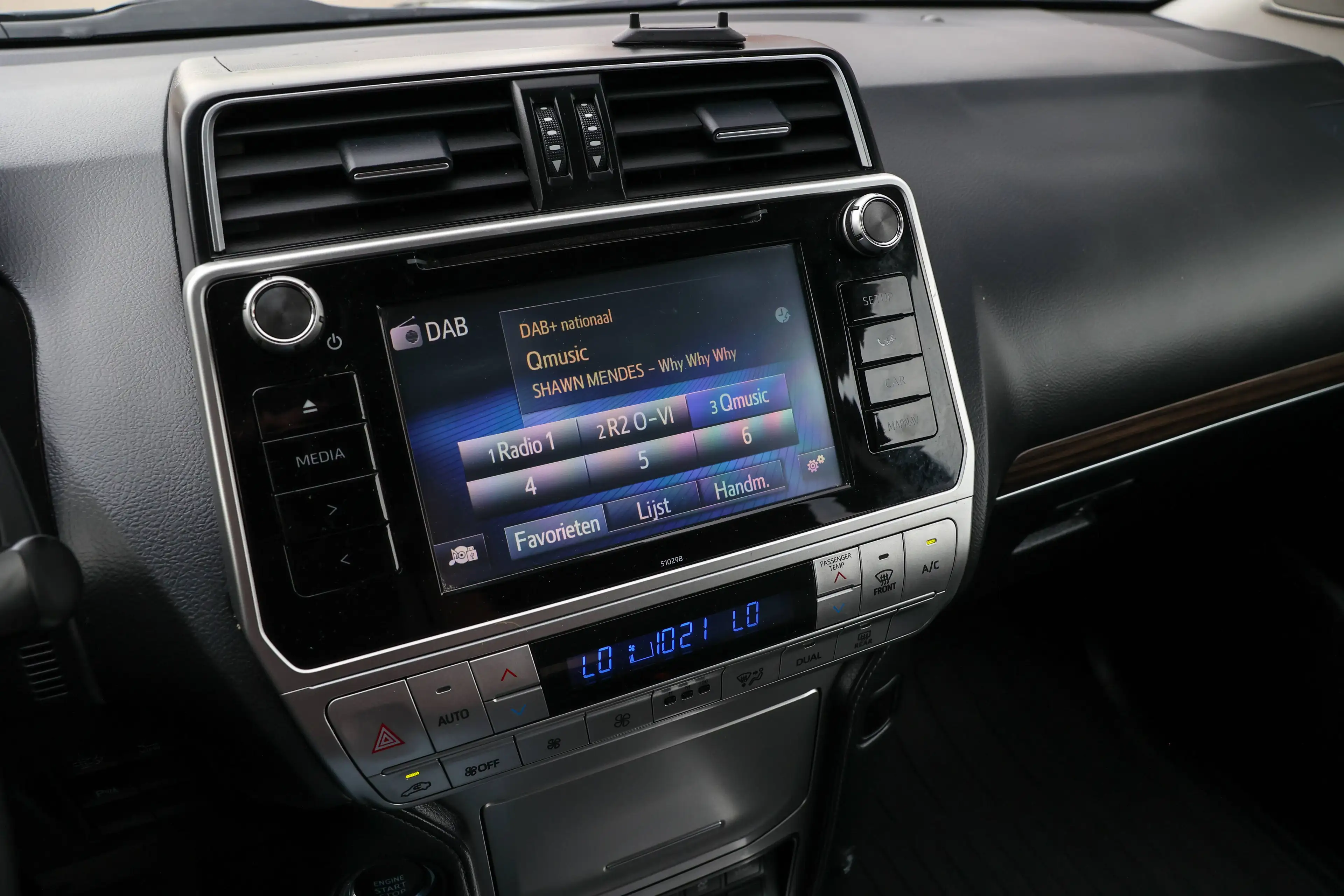 Toyota Land Cruiser STYLE-UITVOERING*SCHUIFDAK*360°CAMERA*PARKEERSENSOREN*LEDER+ZETELVERWARMING* — photo 14