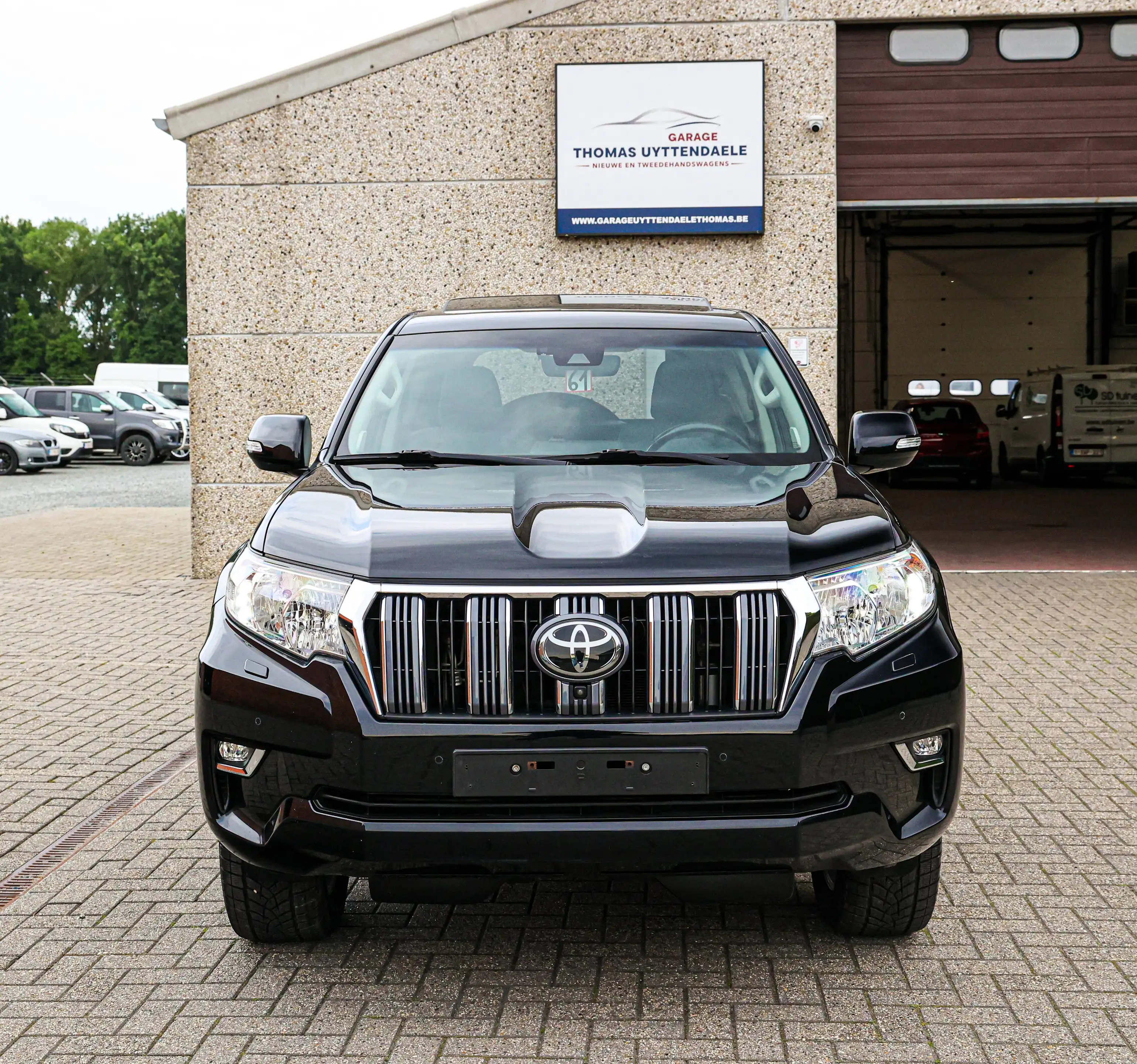 Toyota Land Cruiser STYLE-UITVOERING*SCHUIFDAK*360°CAMERA*PARKEERSENSOREN*LEDER+ZETELVERWARMING* — photo 2