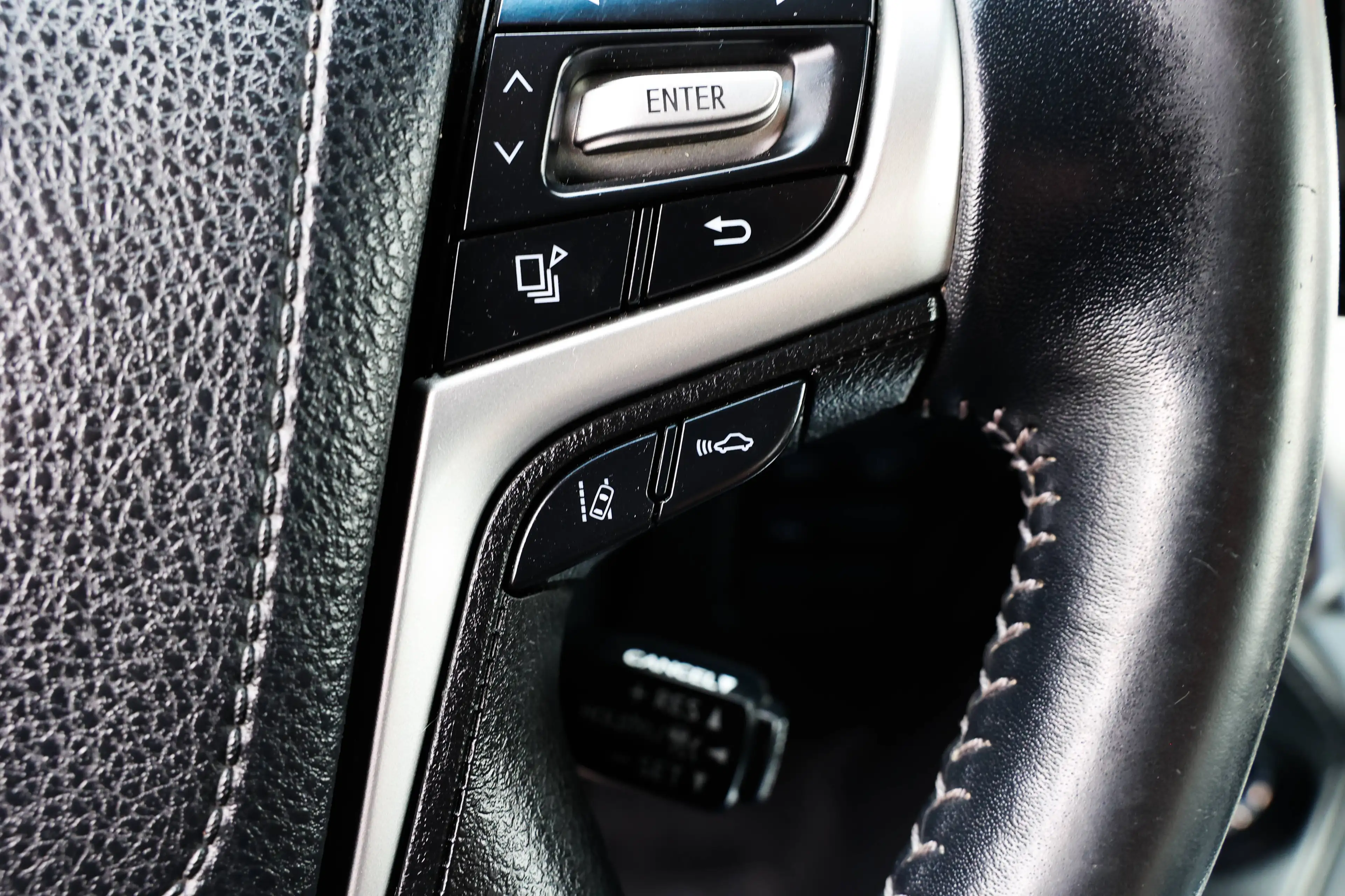 Toyota Land Cruiser STYLE-UITVOERING*SCHUIFDAK*360°CAMERA*PARKEERSENSOREN*LEDER+ZETELVERWARMING* — photo 18