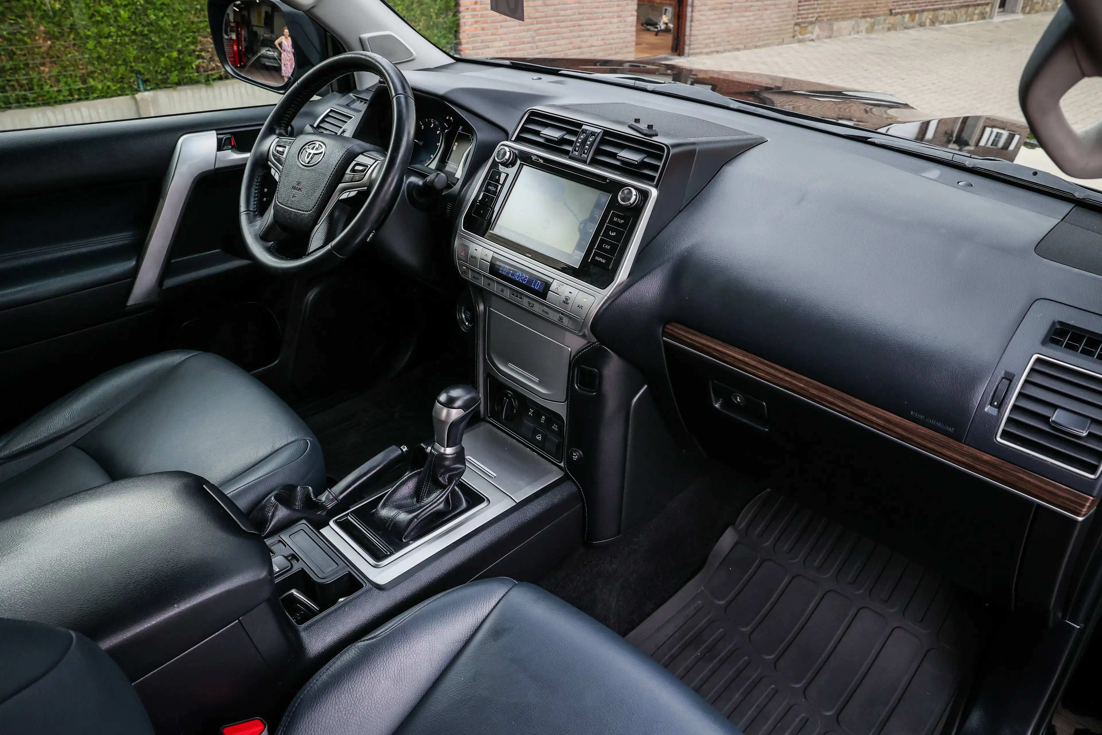 Toyota Land Cruiser STYLE-UITVOERING*SCHUIFDAK*360°CAMERA*PARKEERSENSOREN*LEDER+ZETELVERWARMING* — photo 21