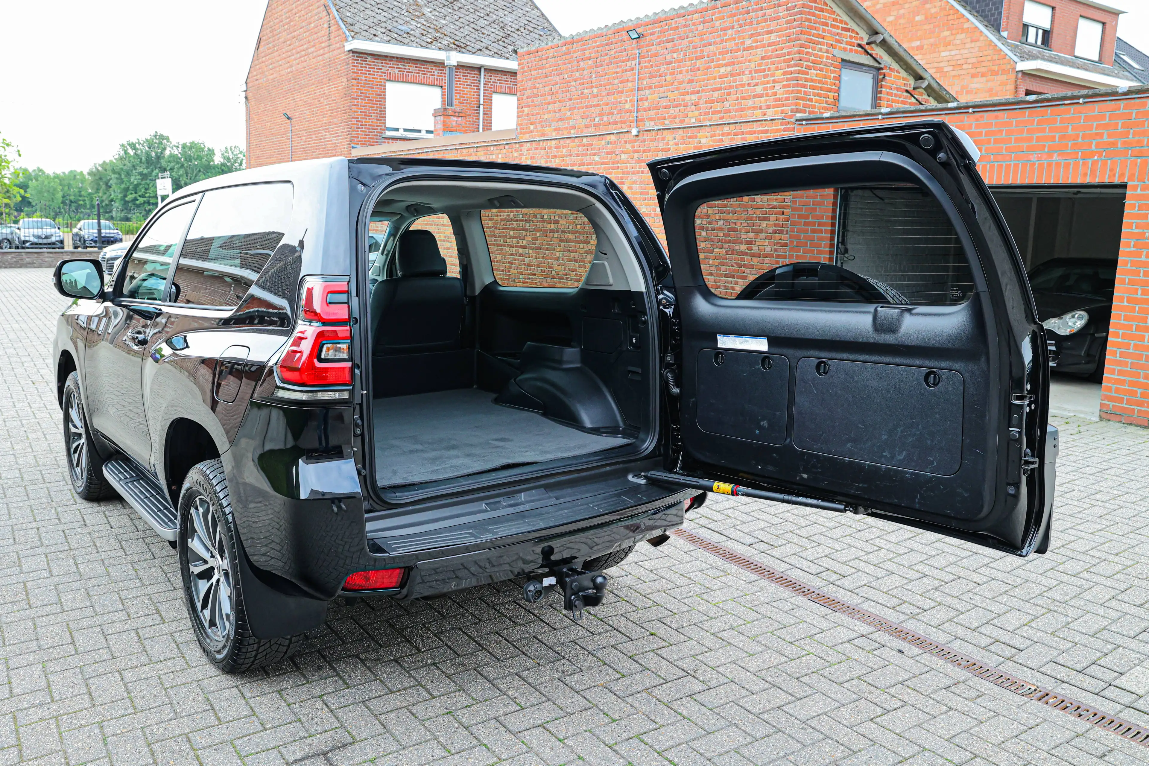 Toyota Land Cruiser STYLE-UITVOERING*SCHUIFDAK*360°CAMERA*PARKEERSENSOREN*LEDER+ZETELVERWARMING* — photo 20