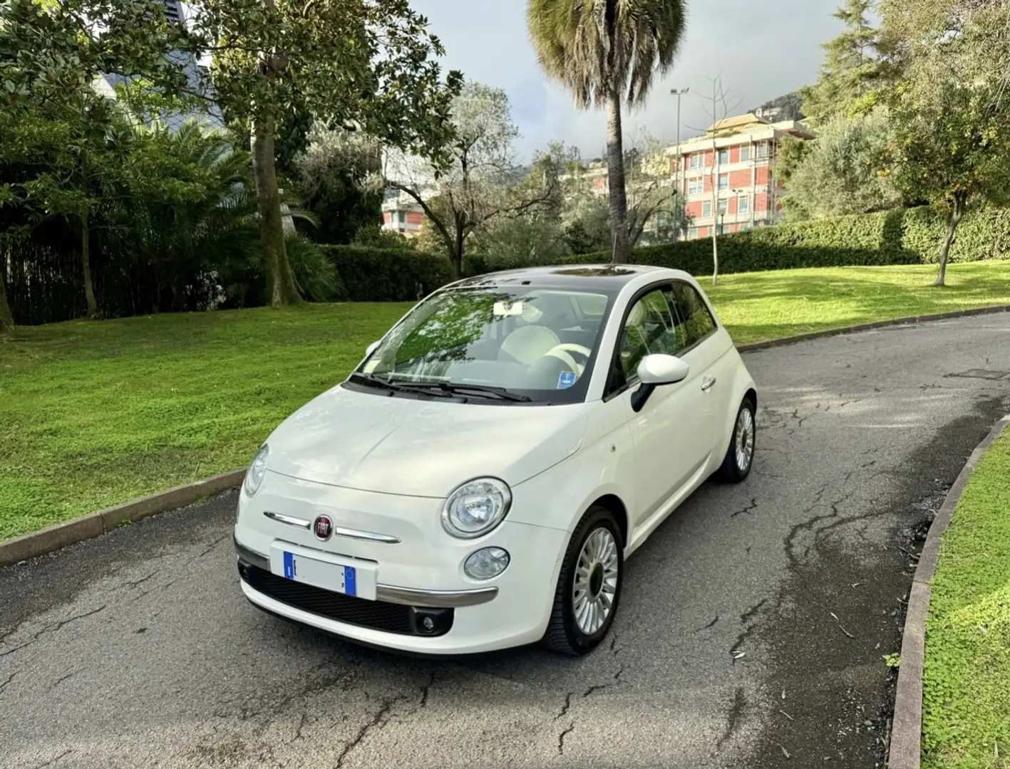 Fiat 500 1.2 Lounge Benzina - TETTO - UNICAPROPRIETARIA !! - 1