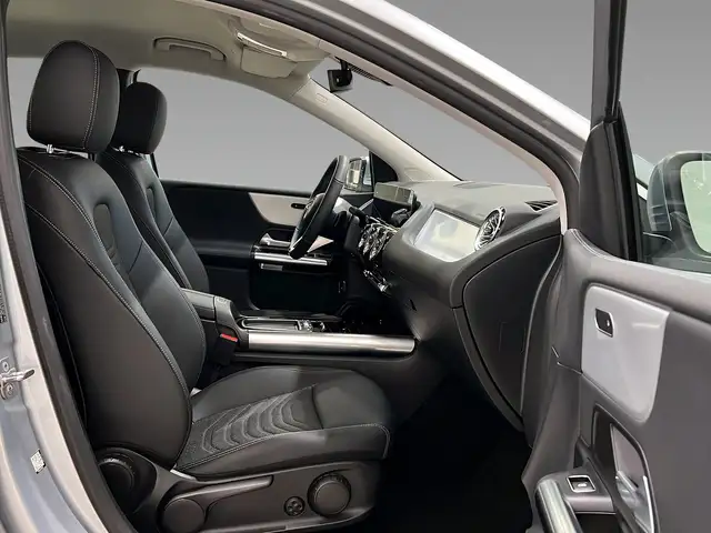 Mercedes-Benz B-Class view 12