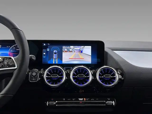 Mercedes-Benz B-Class view 15