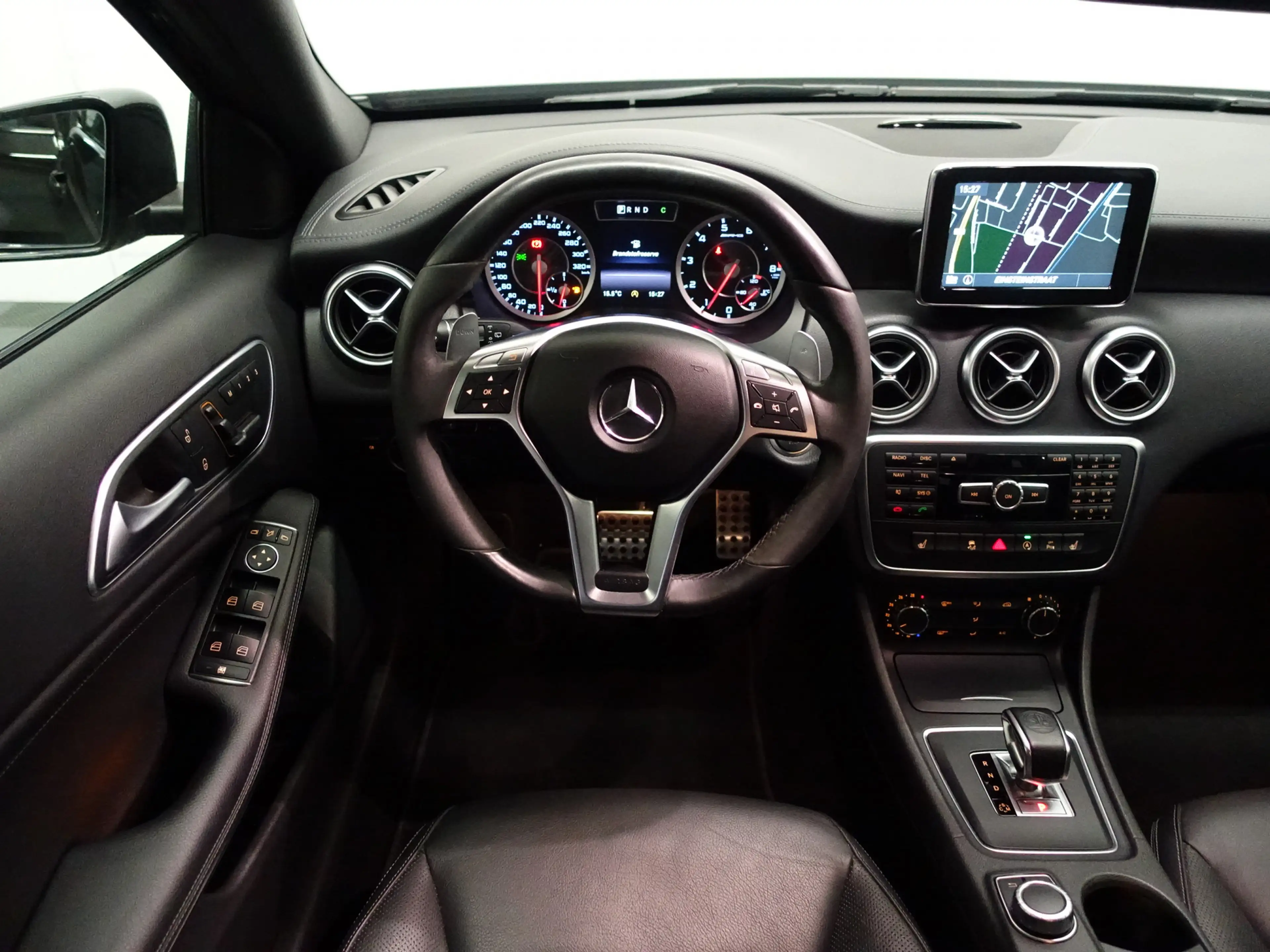 Mercedes-Benz A 45 AMG 361pk 4MATIC Aut- Memory Seats, Xenon Led, Park As — photo 6