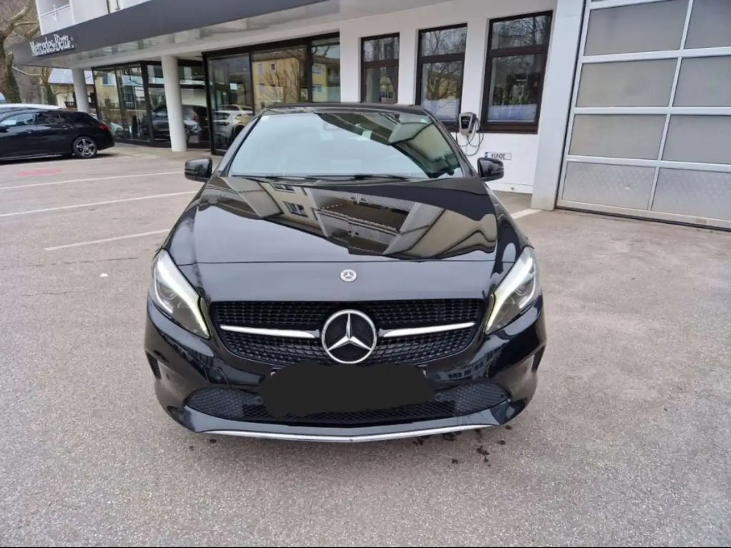 Mercedes-Benz A 180 A 180 d Austria Edition Schwarz - 1