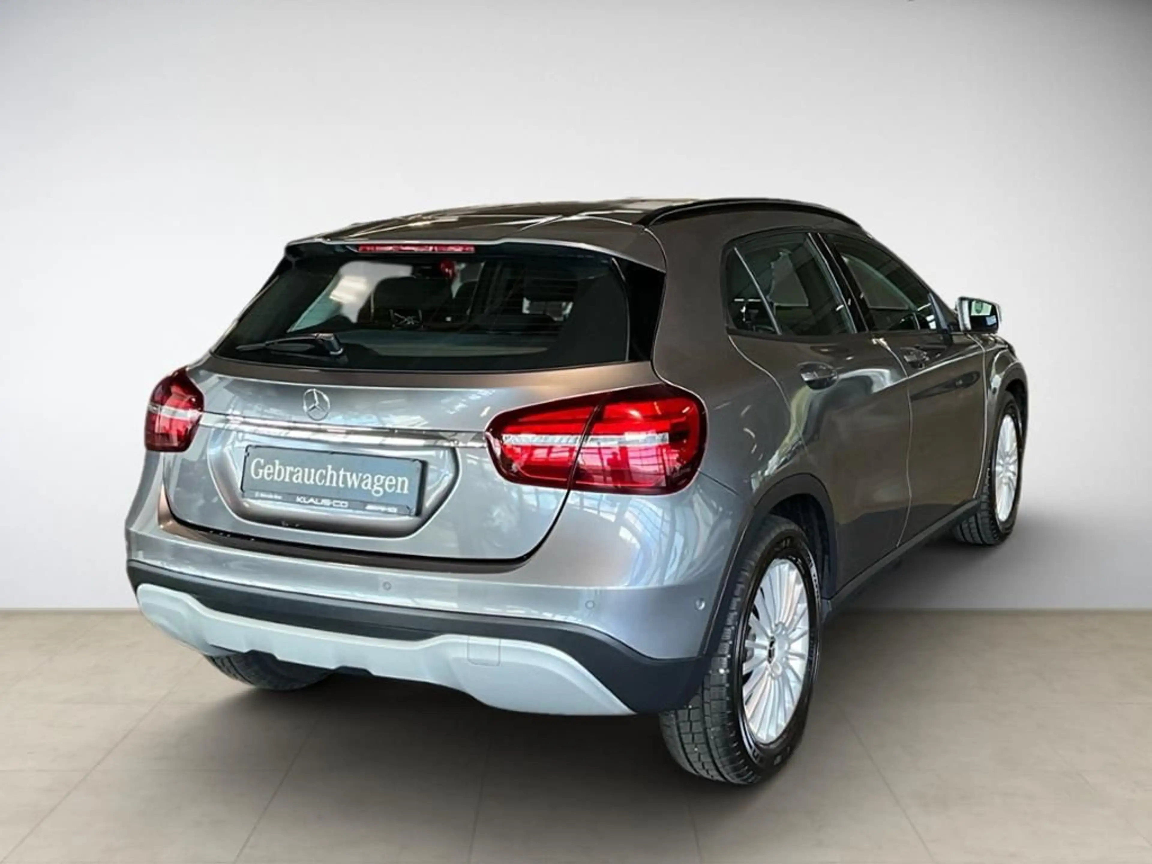 Mercedes-Benz GLA 180 Sport Utility Vehicle 360 AHK Kam. LED — photo 6