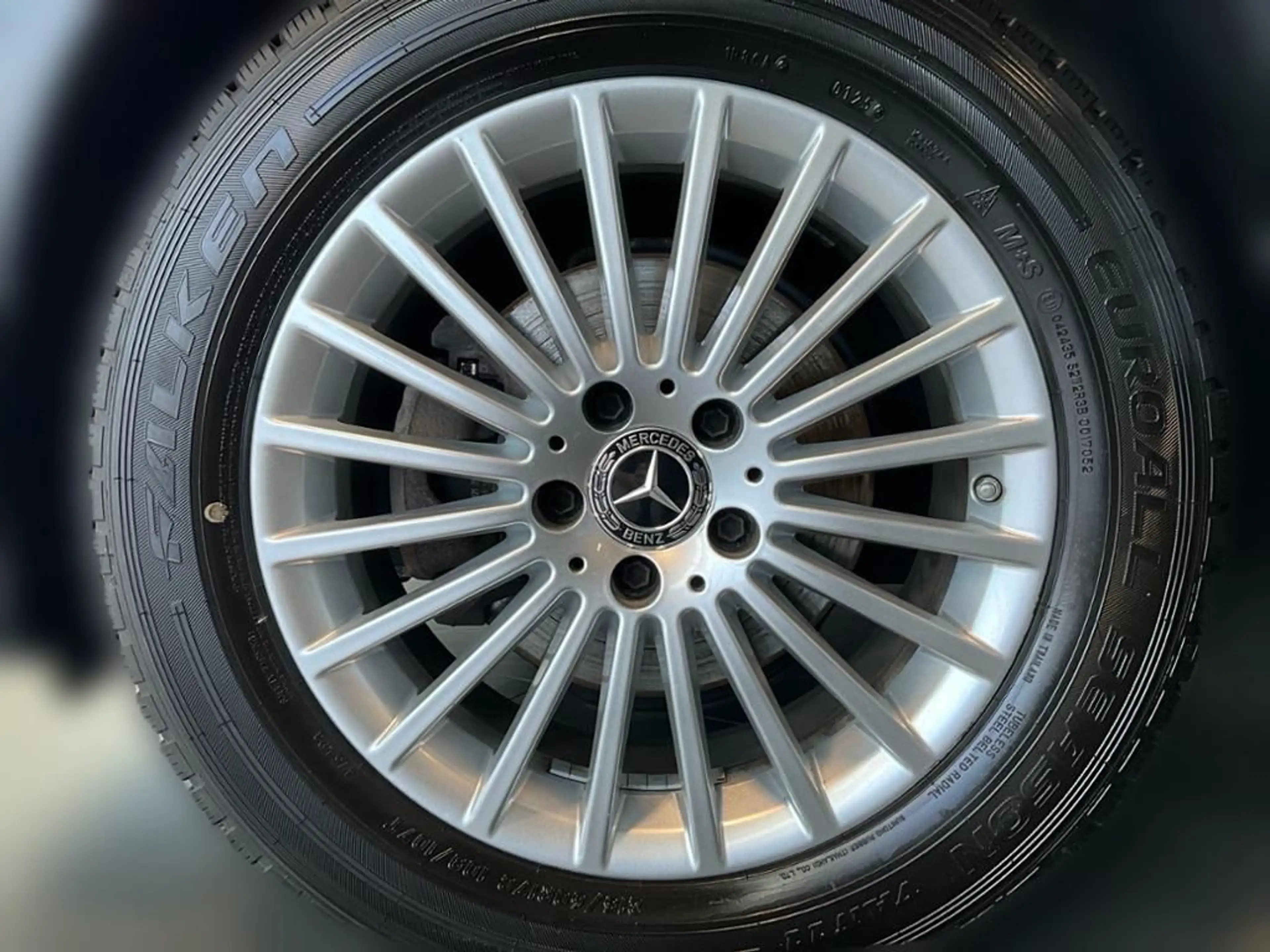 Mercedes-Benz GLA 180 Sport Utility Vehicle 360 AHK Kam. LED — photo 15