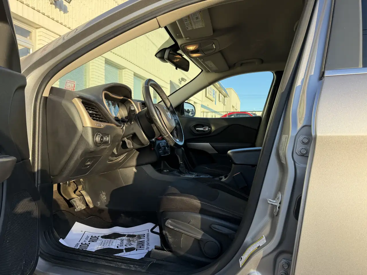 Jeep Cherokee снимка Jeep Cherokee