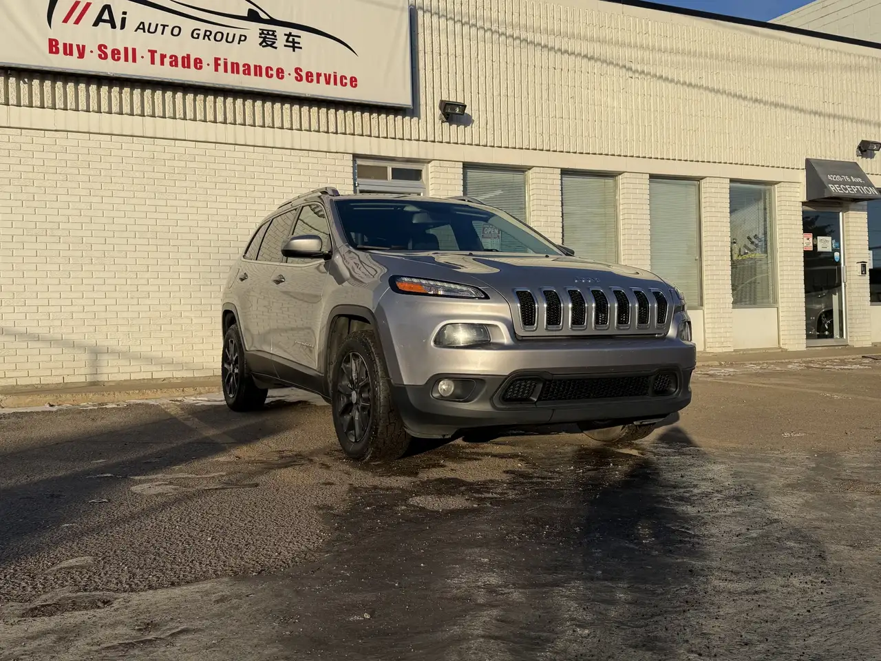 Jeep Cherokee снимка Jeep Cherokee