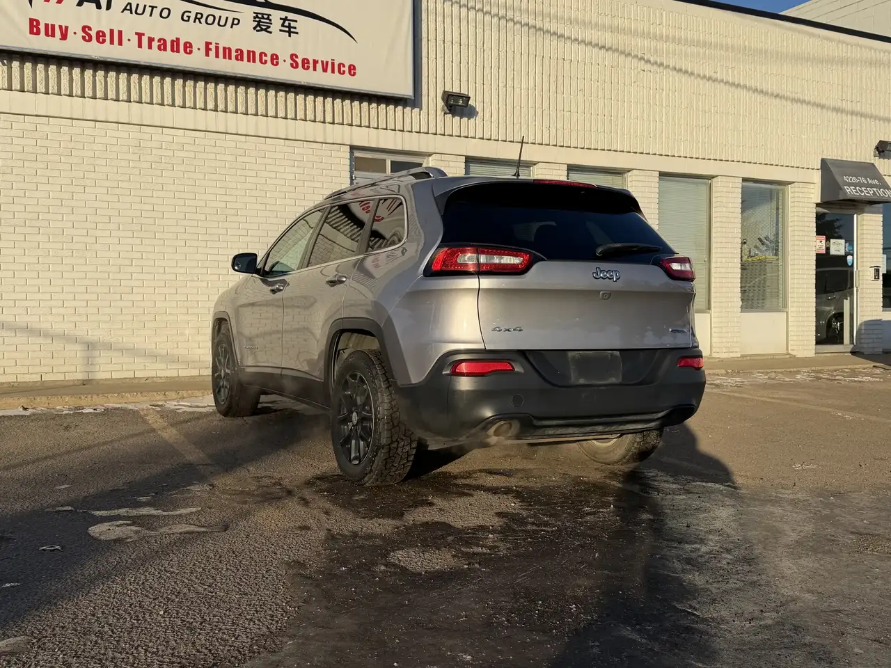Jeep Cherokee снимка Jeep Cherokee