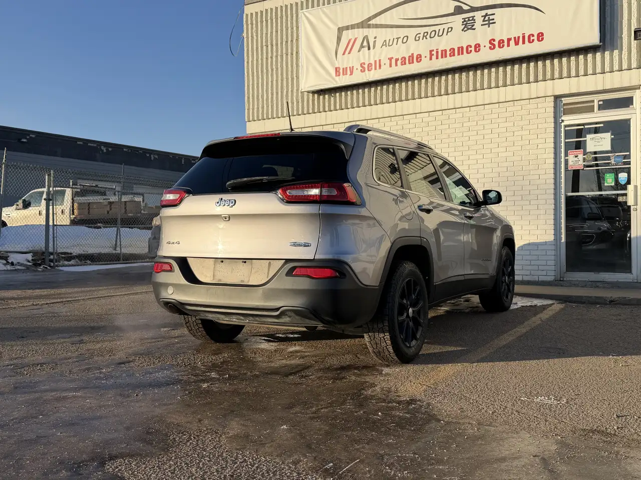 Jeep Cherokee снимка Jeep Cherokee