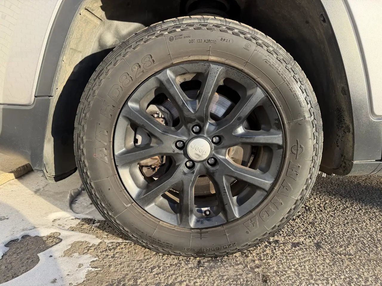 Jeep Cherokee снимка Jeep Cherokee