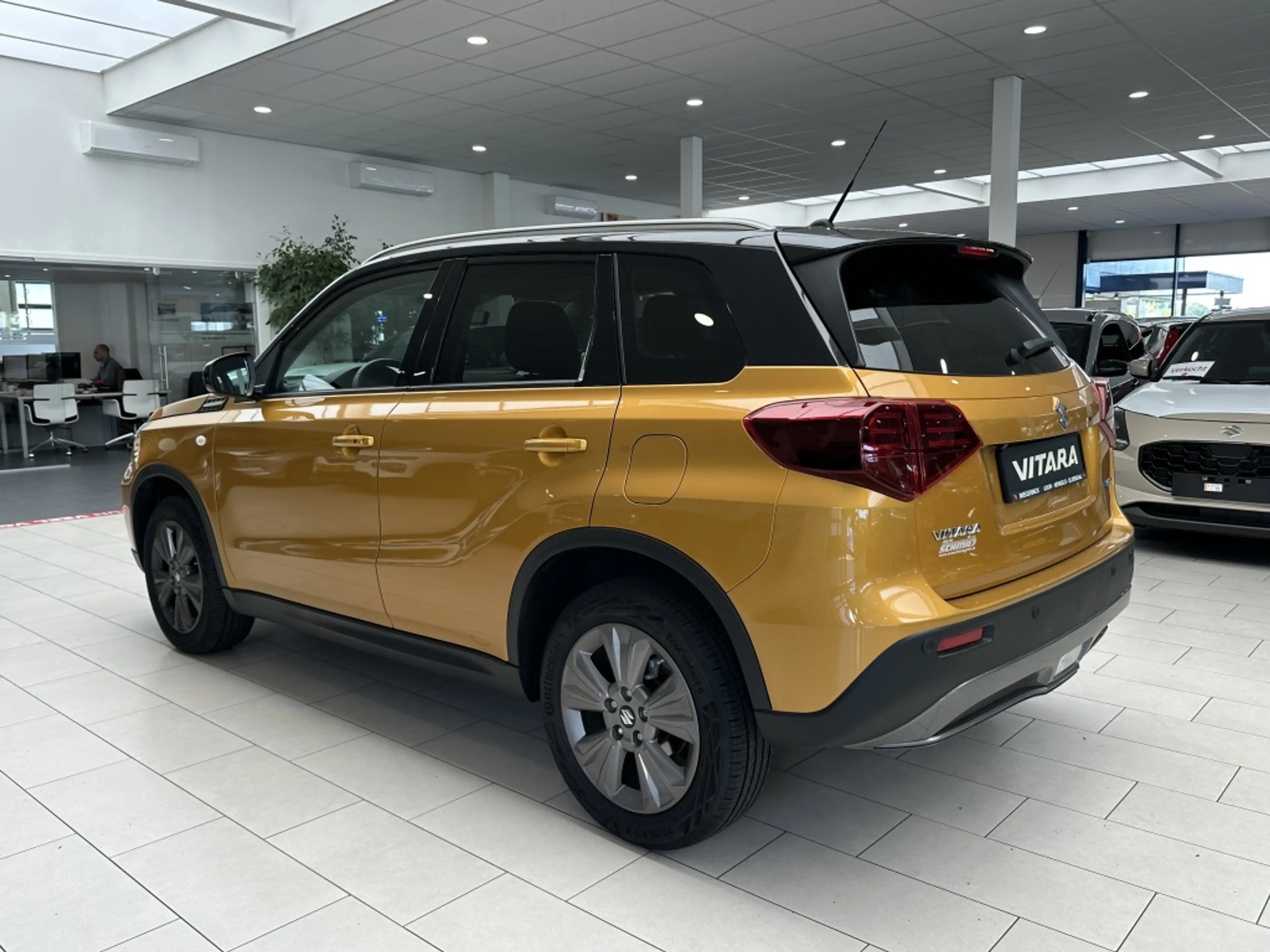 Suzuki Vitara 1.4 Boosterjet Hybride Select [ CAMERA I ADAPTIEVE — photo 29
