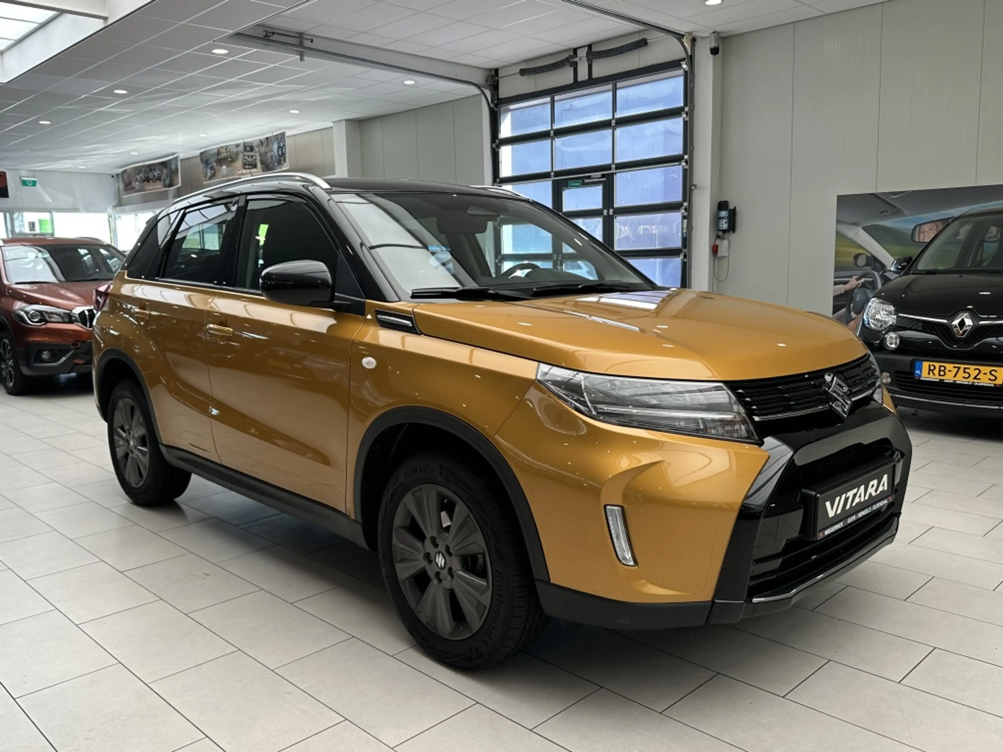 Suzuki Vitara 1.4 Boosterjet Hybride Select [ CAMERA I ADAPTIEVE — photo 31