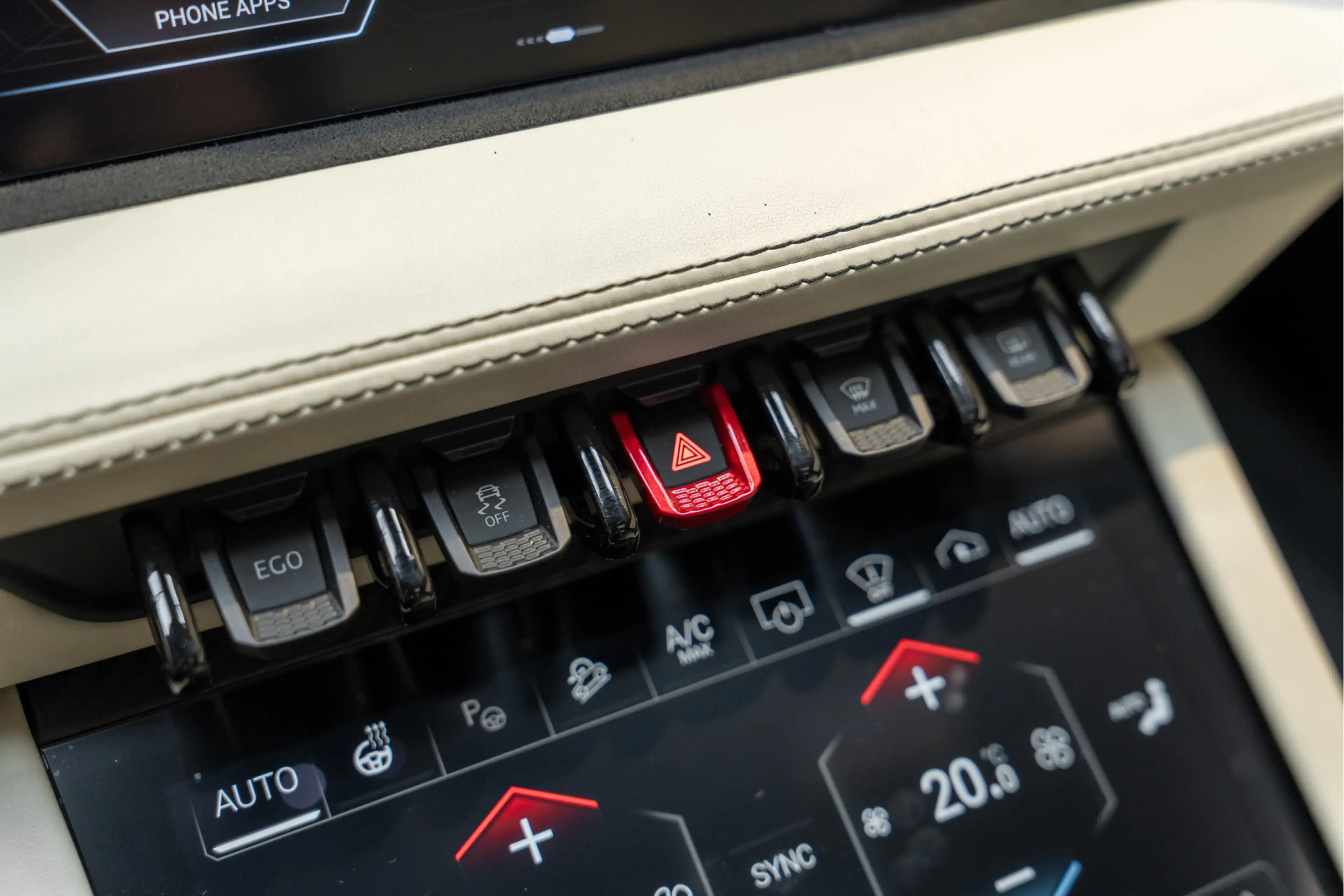 Lamborghini Urus SE Akrapovic Full PPF Carbon B&O 4.0 V8 Hybrid SE — photo 46