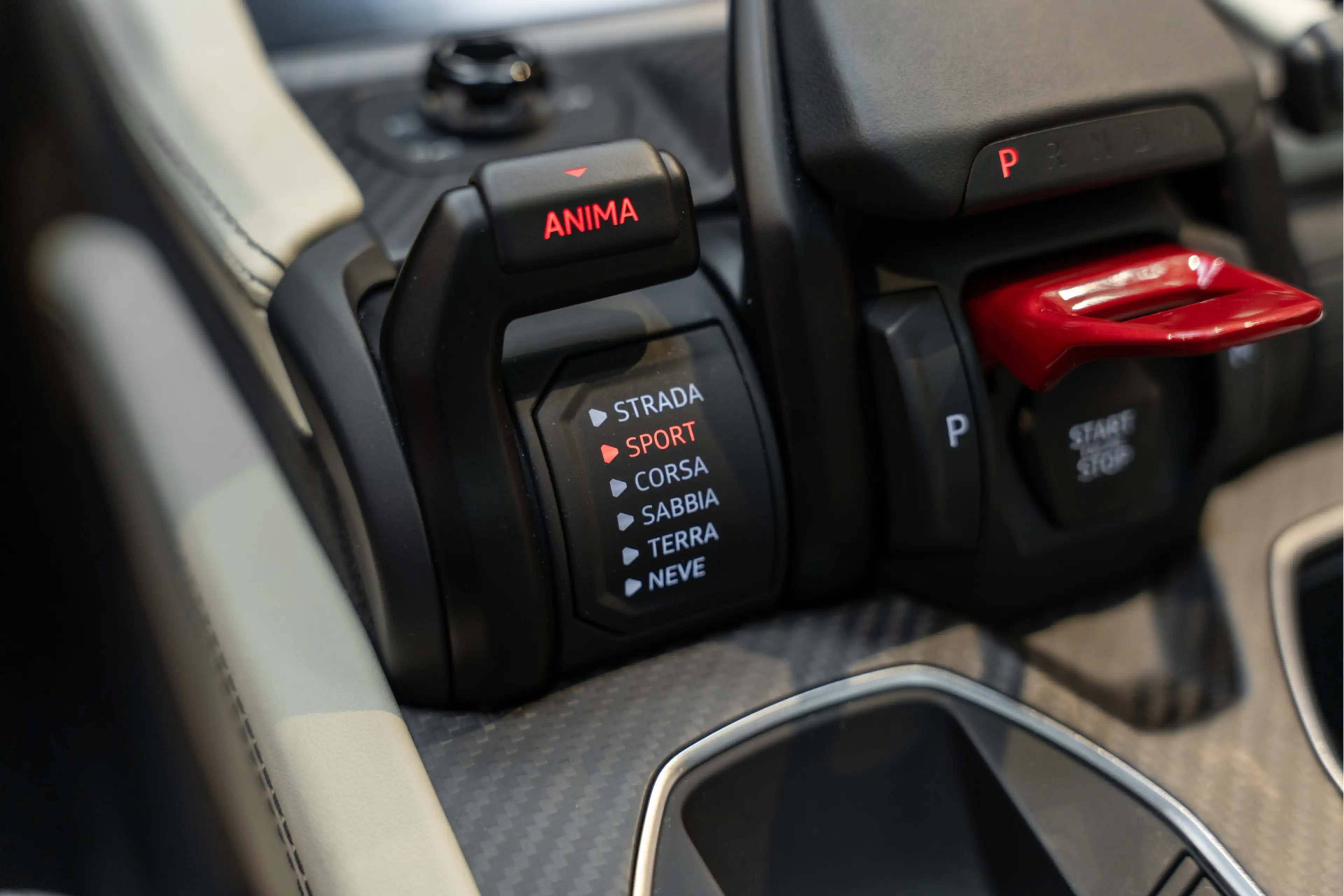 Lamborghini Urus SE Akrapovic Full PPF Carbon B&O 4.0 V8 Hybrid SE — photo 42