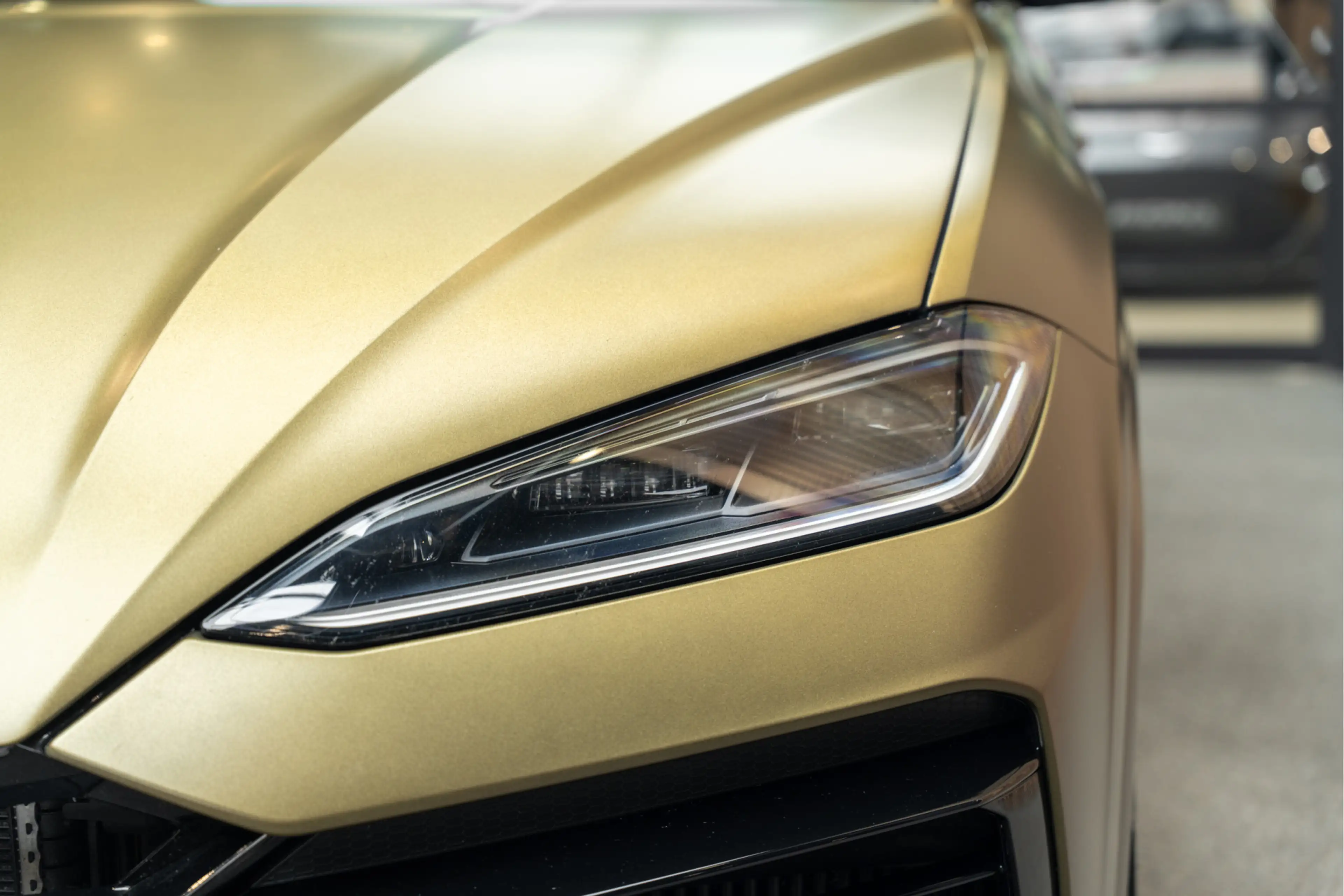 Lamborghini Urus SE Akrapovic Full PPF Carbon B&O 4.0 V8 Hybrid SE — photo 18
