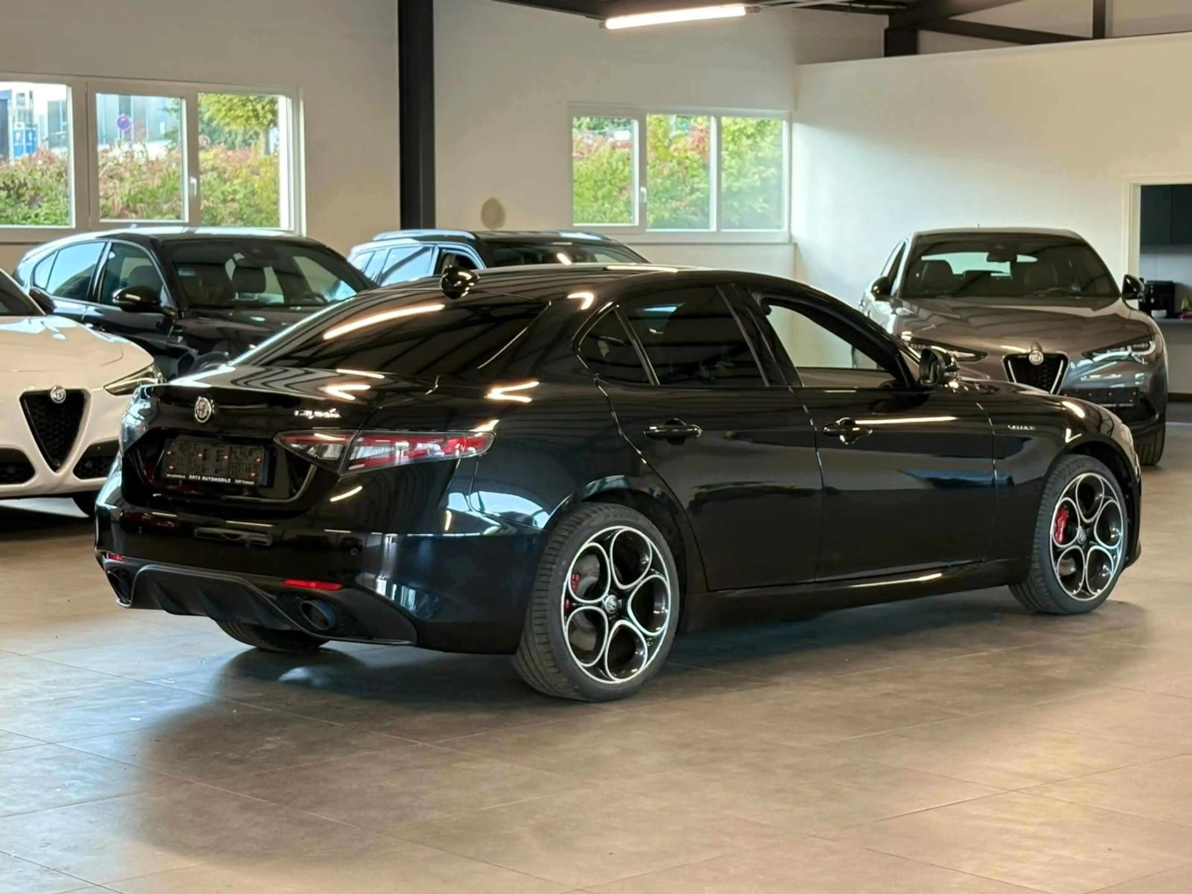 Alfa Romeo Giulia Veloce Q4 MATRIX+ACC+KAM+LEDER+SHZ+TOT.W+ — photo 6