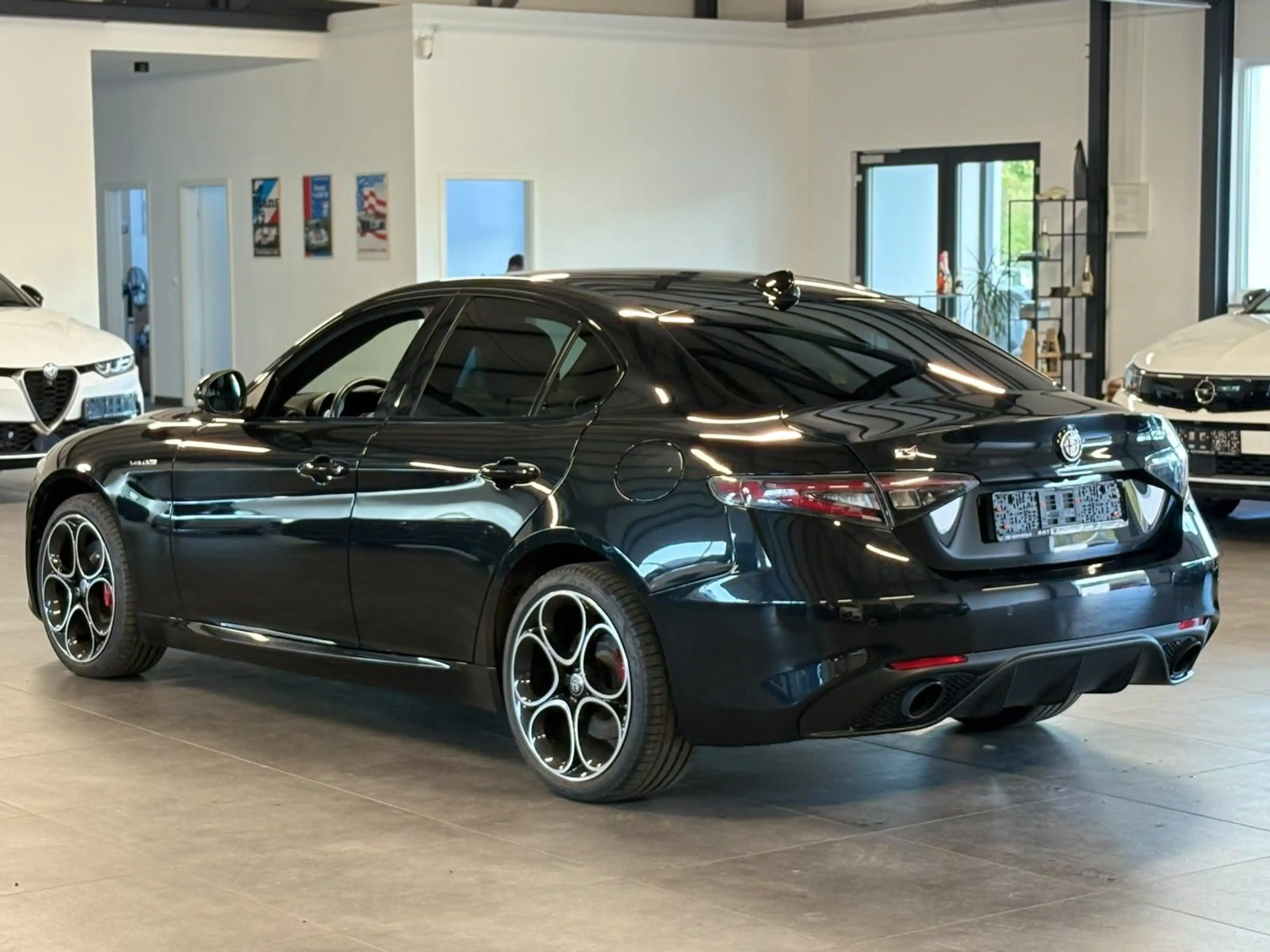 Alfa Romeo Giulia Veloce Q4 MATRIX+ACC+KAM+LEDER+SHZ+TOT.W+ — photo 4