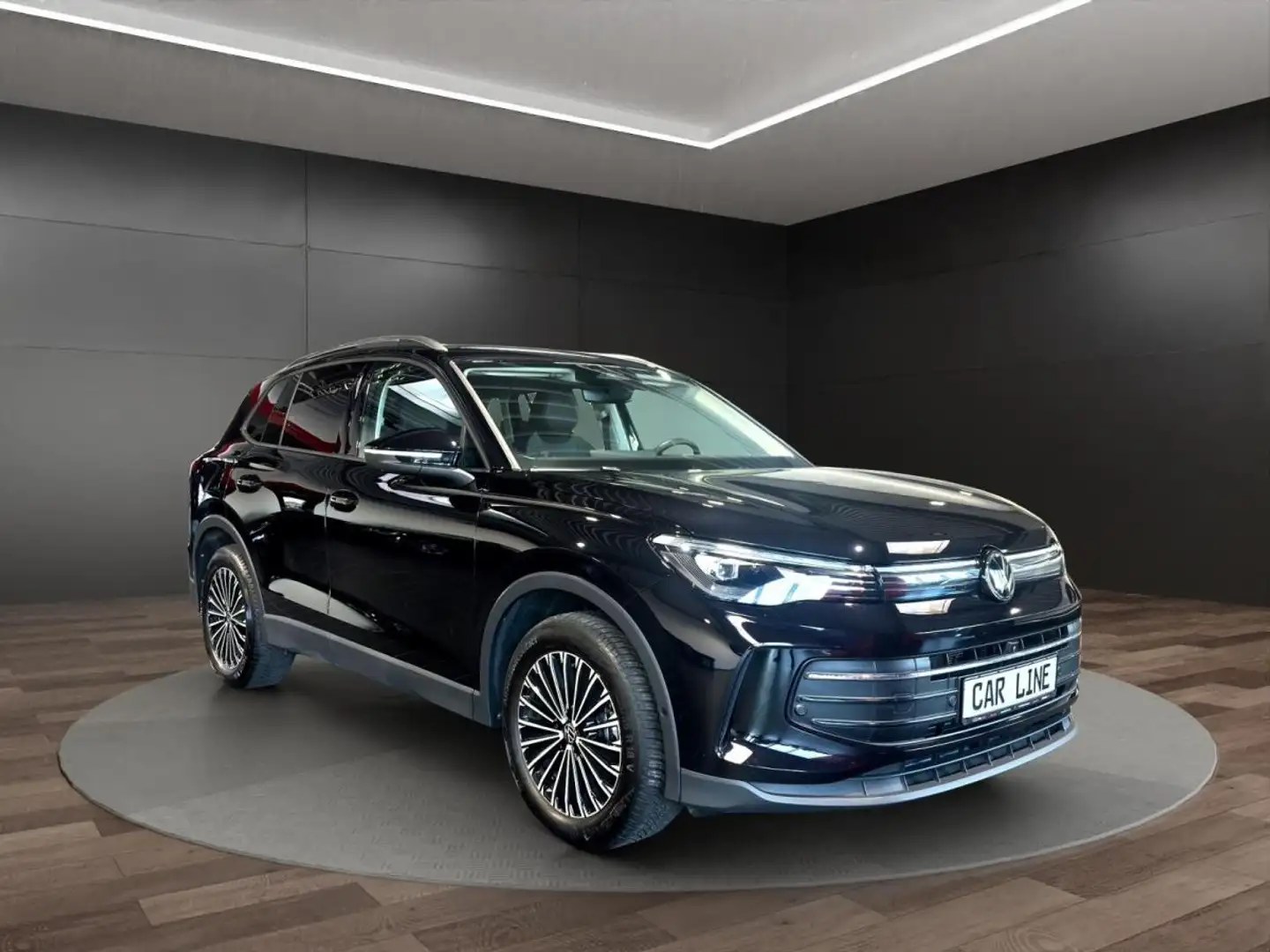 Volkswagen Tiguan Life 2.0 TDI*DSG*WinterPaket*IQDRIVE*AHK* Schwarz - 1