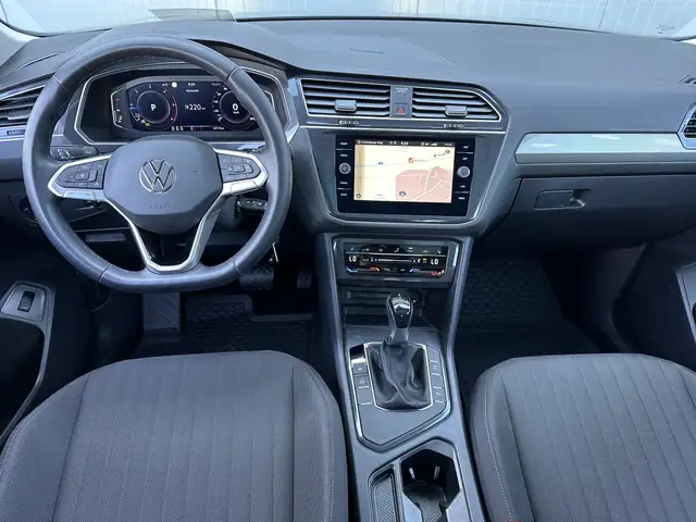 Volkswagen Tiguan Allspace view 15