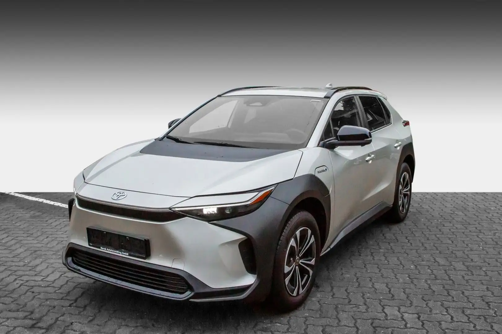 Toyota bZ4X 71,4 kWh 150kW Comfort-Paket Wärmepumpe Silber - 1