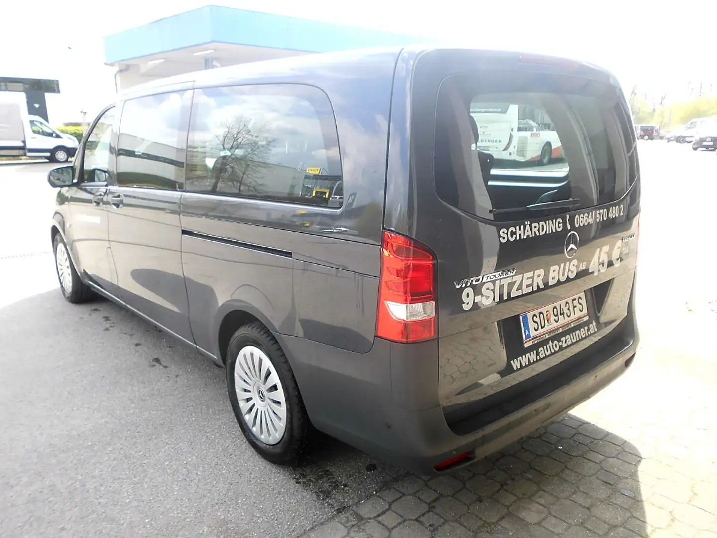 Mercedes-Benz Vito Tourer 116 CDI Extralang PRO Aut. Grau - 2