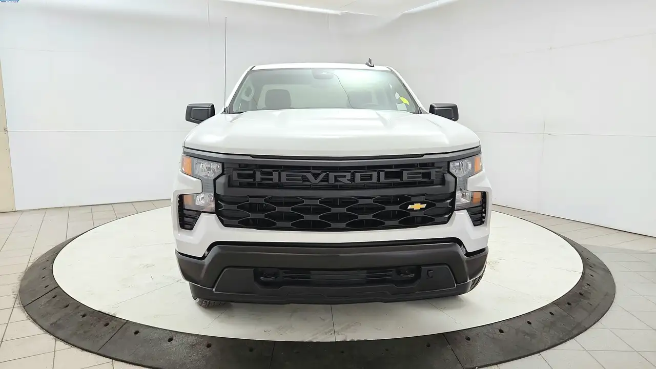 Chevrolet Silverado 1500 снимка Chevrolet Silverado 1500