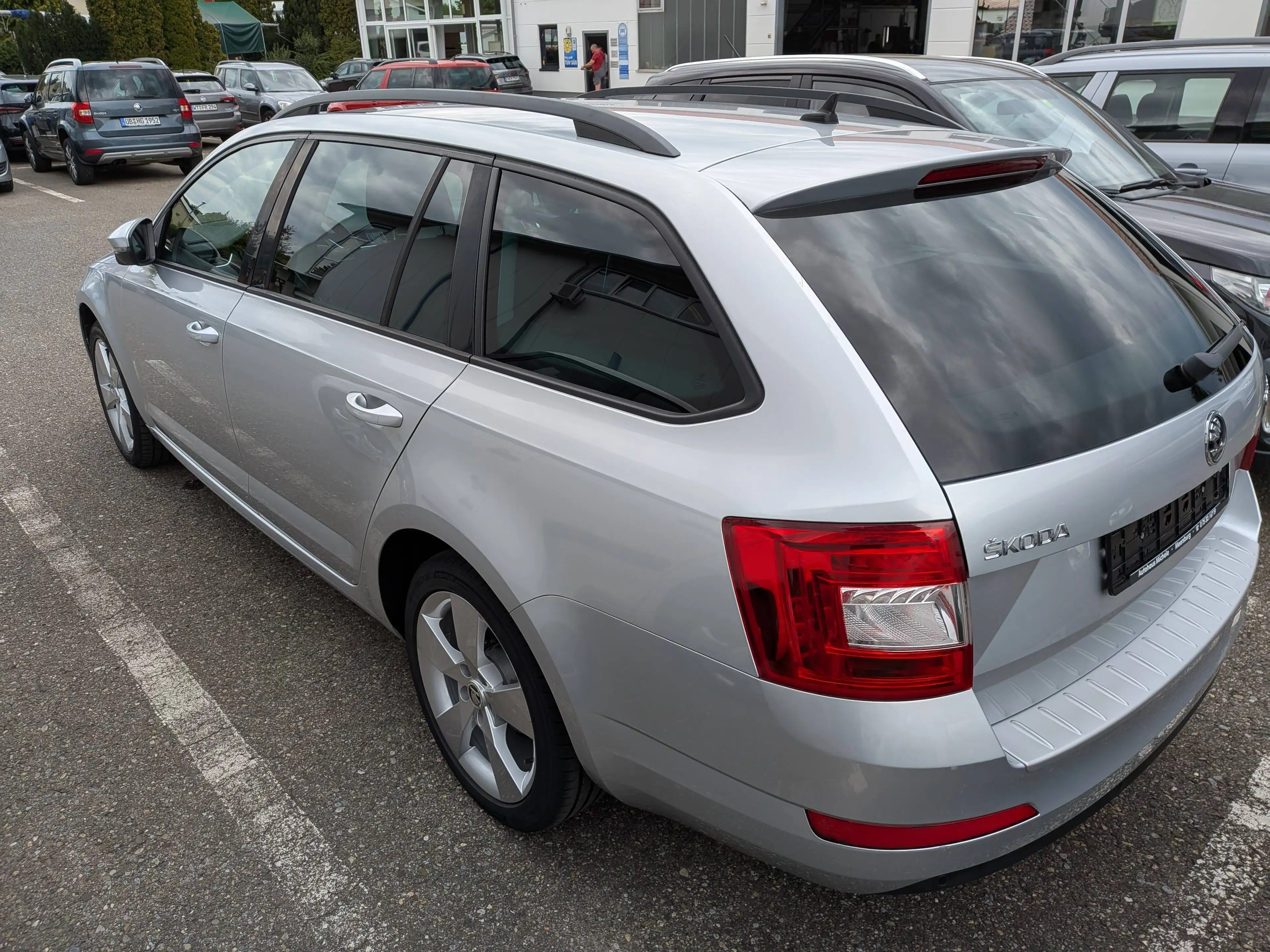 Skoda Octavia Style / abn. AHK / Navi / Lückenlos Scheckheft — photo 3