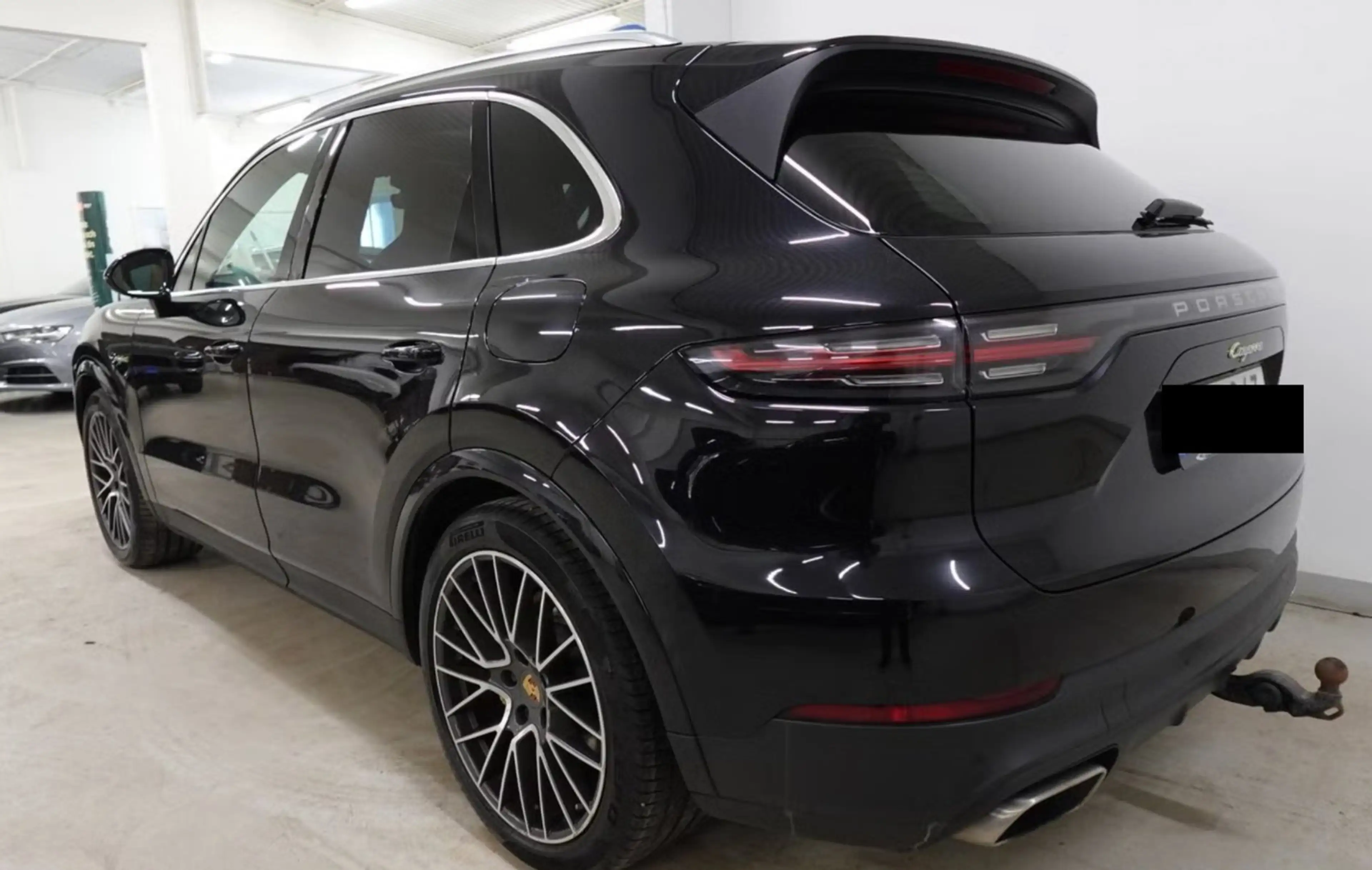 Porsche Cayenne E-Hybrid — photo 3
