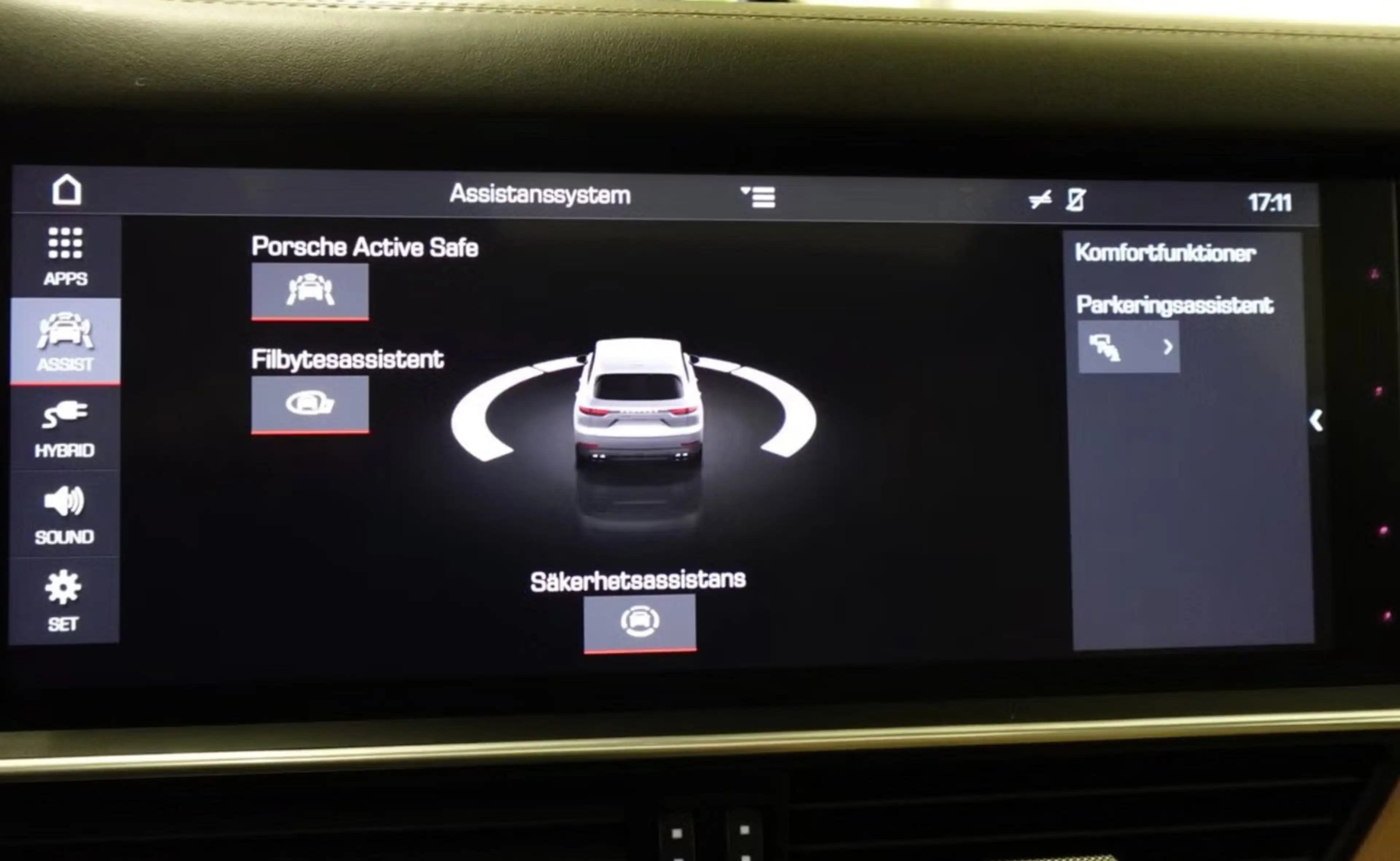 Porsche Cayenne E-Hybrid — photo 15