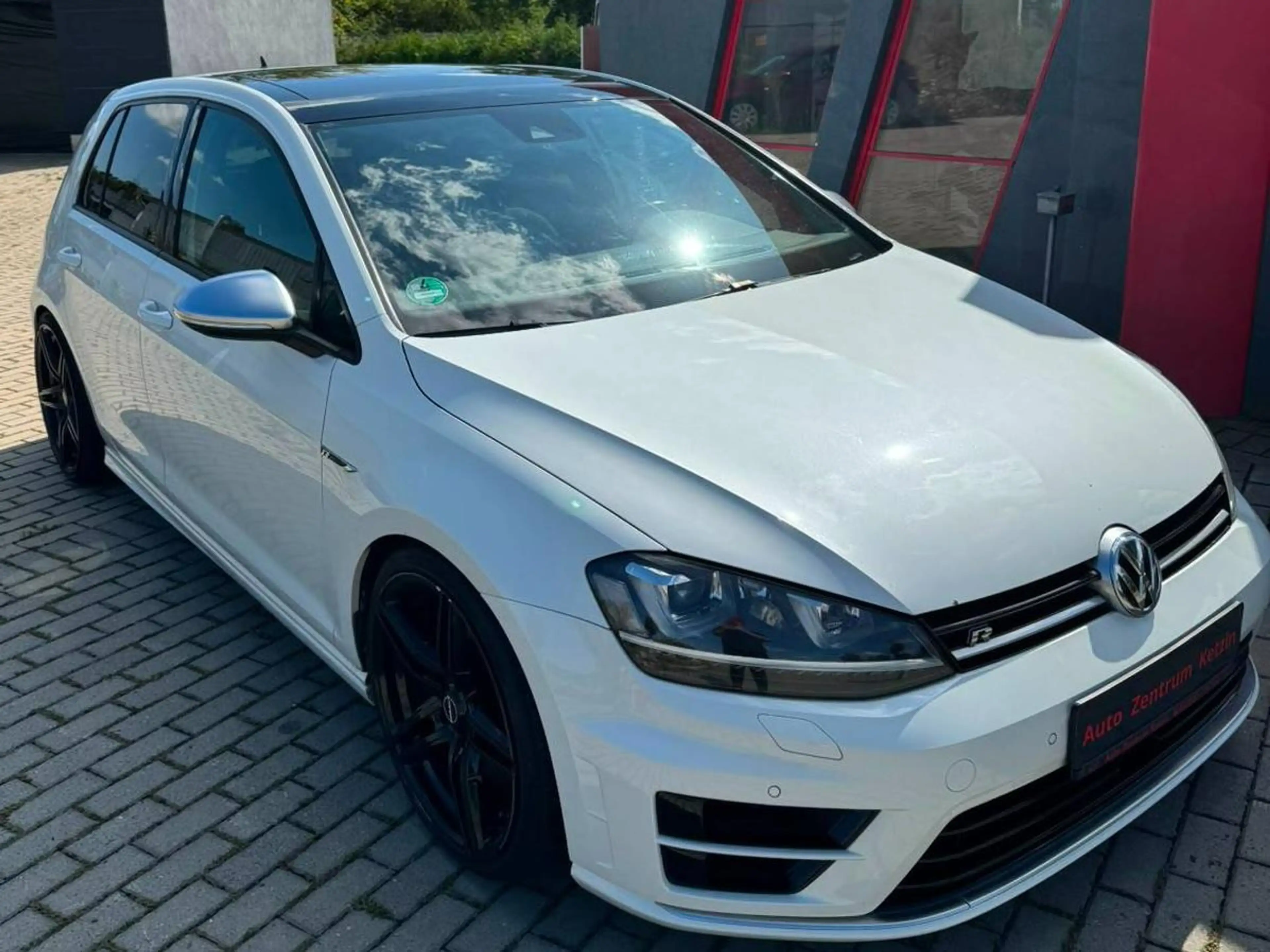 Volkswagen Golf R R 4Motion BMT — photo 11