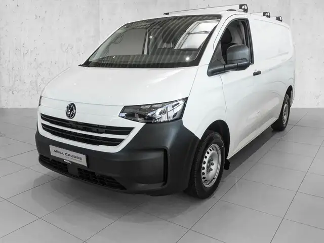 Volkswagen Transporter view 2