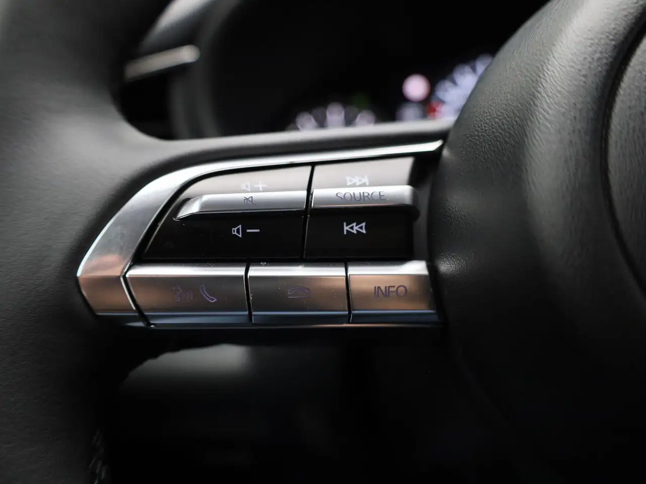 Mazda CX-30 2.0 e-Skyactiv X 137kW Skydrive Business, миниатюра 17