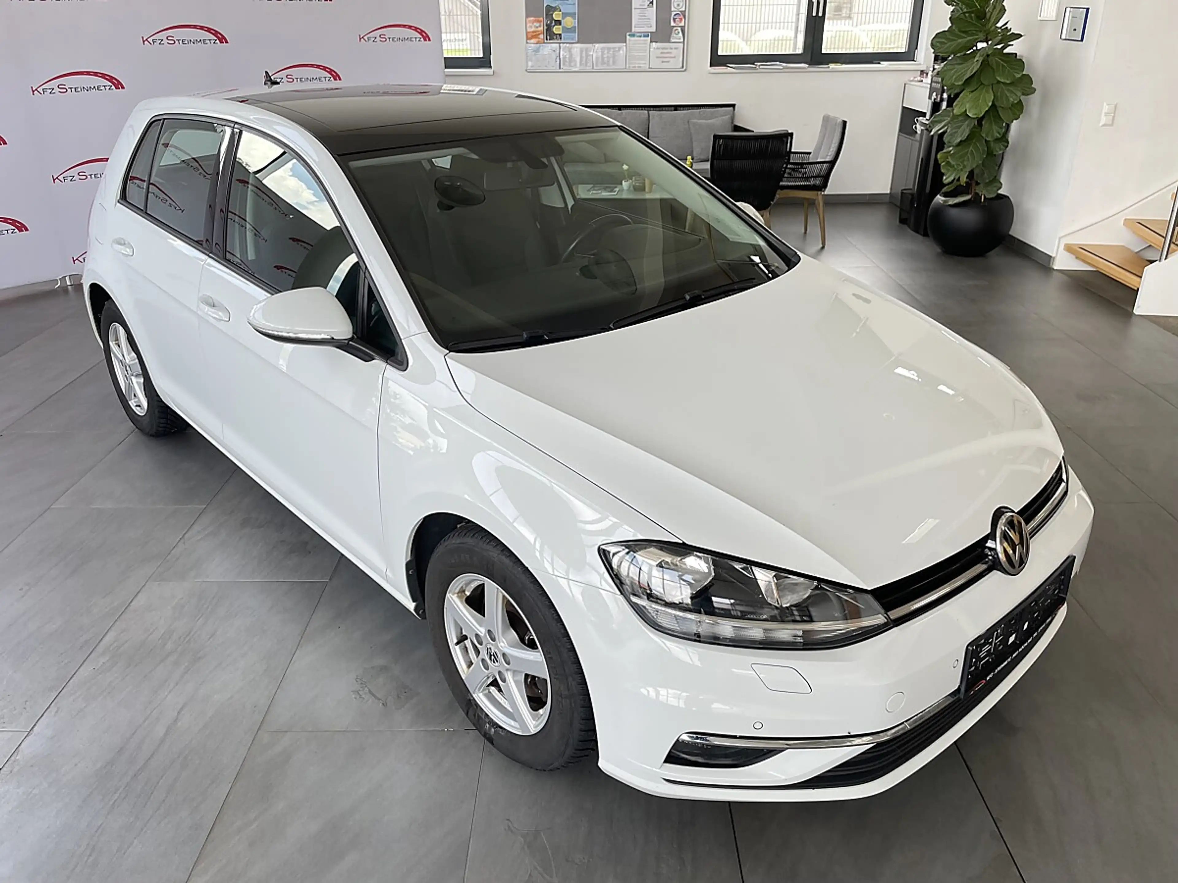 Volkswagen Golf R abbit 1,6 TDI — photo 3