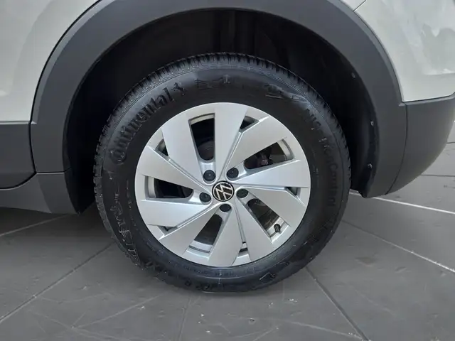 Volkswagen T-Cross view 15