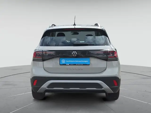 Volkswagen T-Cross view 7