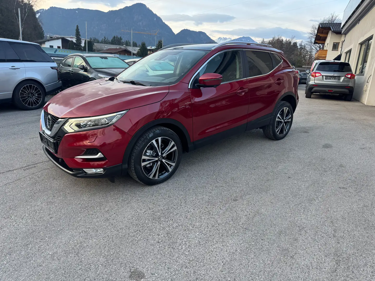 Nissan Qashqai N-Connecta 4x4 Rot - 1