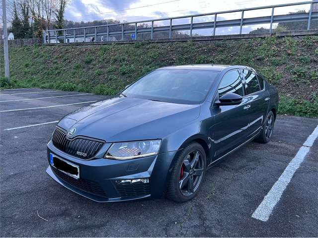 Skoda Octavia Octavia III 2.0 TSI (Green tec) DSG RS