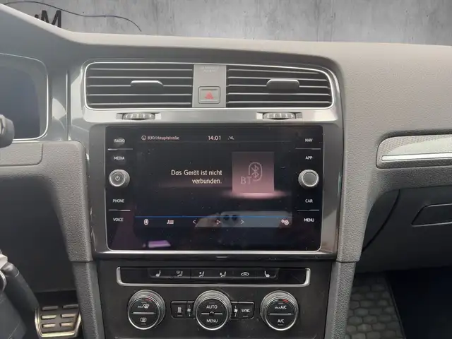 Volkswagen Golf view 14