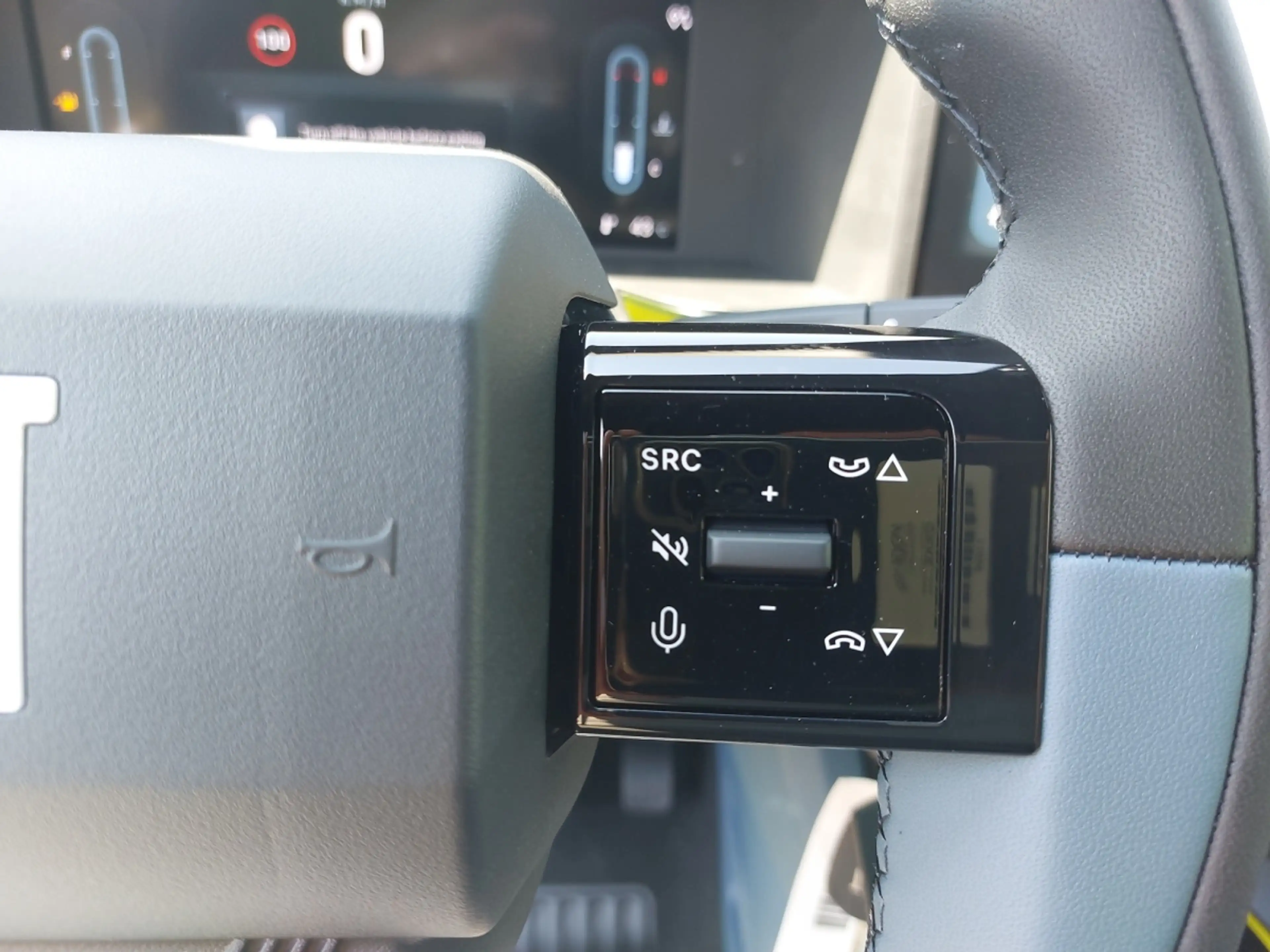 Fiat Grande Panda Benzin 1.2 T-Gen3 La Prima — photo 17
