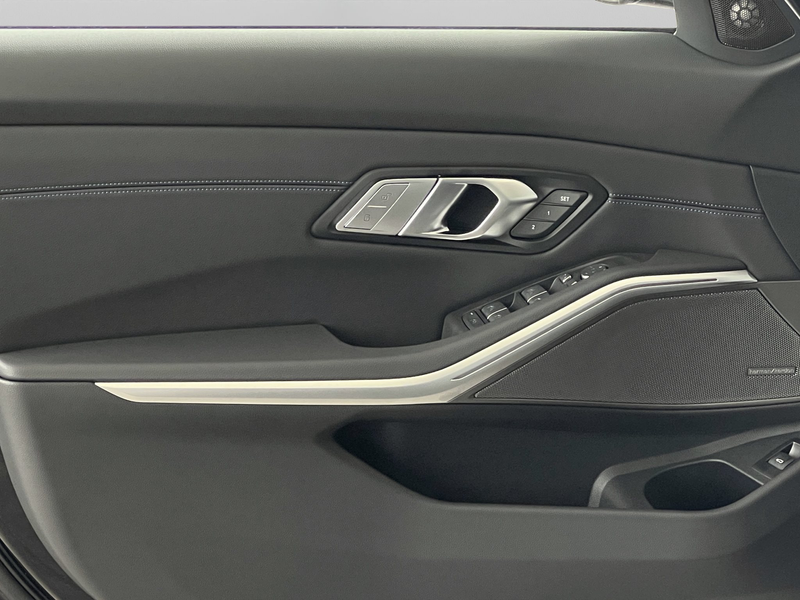 BMW 340 M340d xDrive Touring M-Pro ACC 360° AHK Pano H/K — photo 14