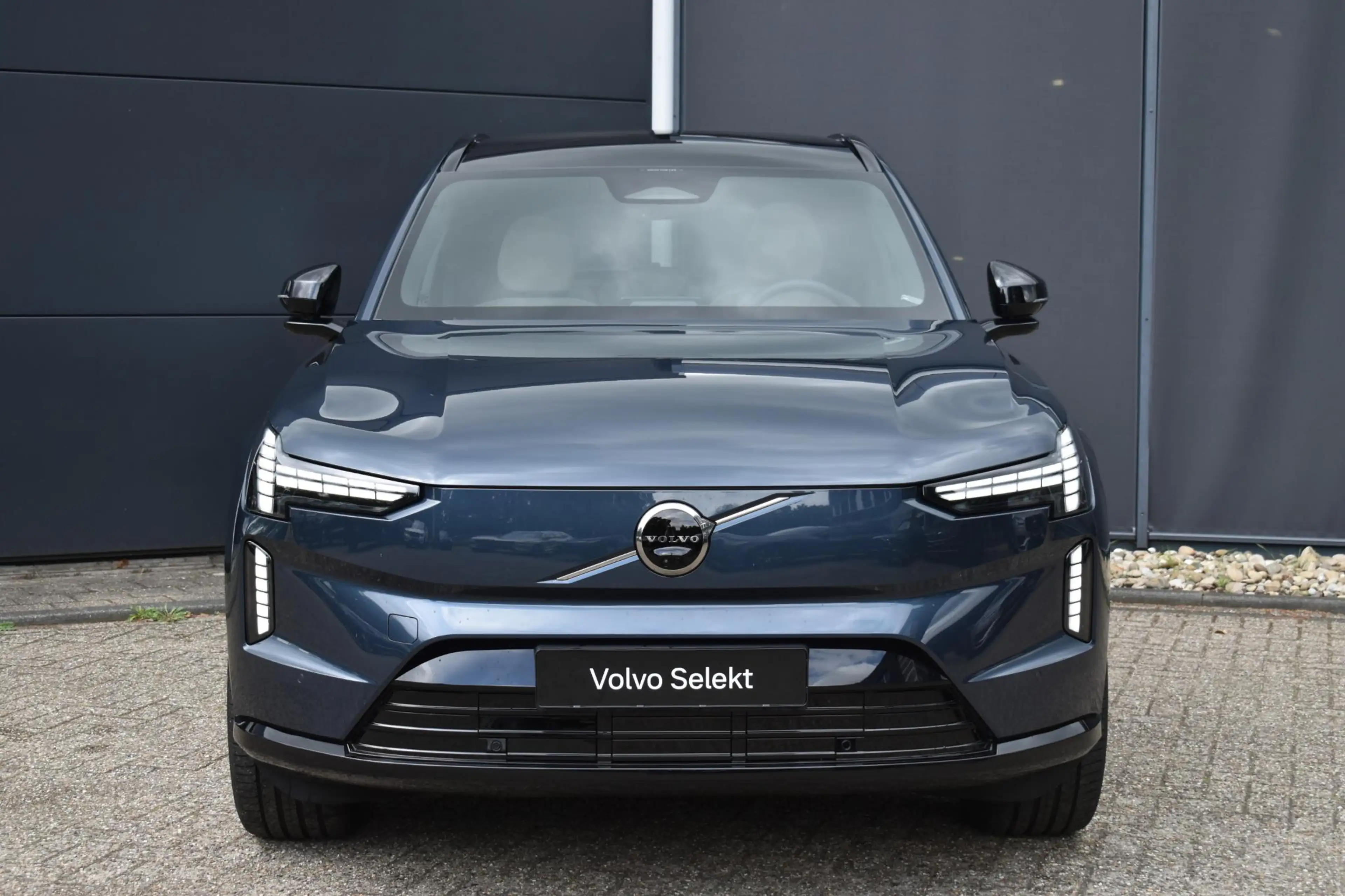 Volvo EX90 Single Motor Plus 7p. 92 kWh | 800 Volt | Stoelven — photo 6