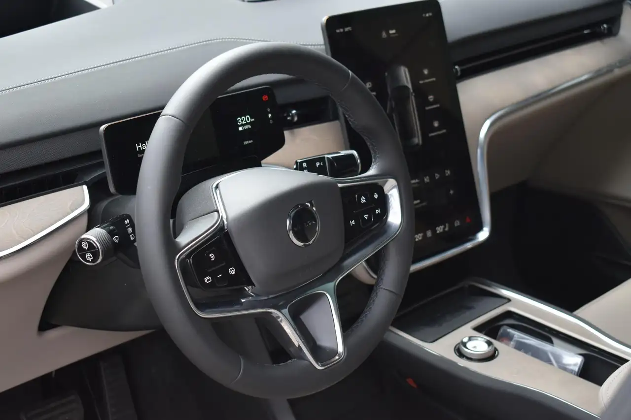 Volvo EX90 2026
