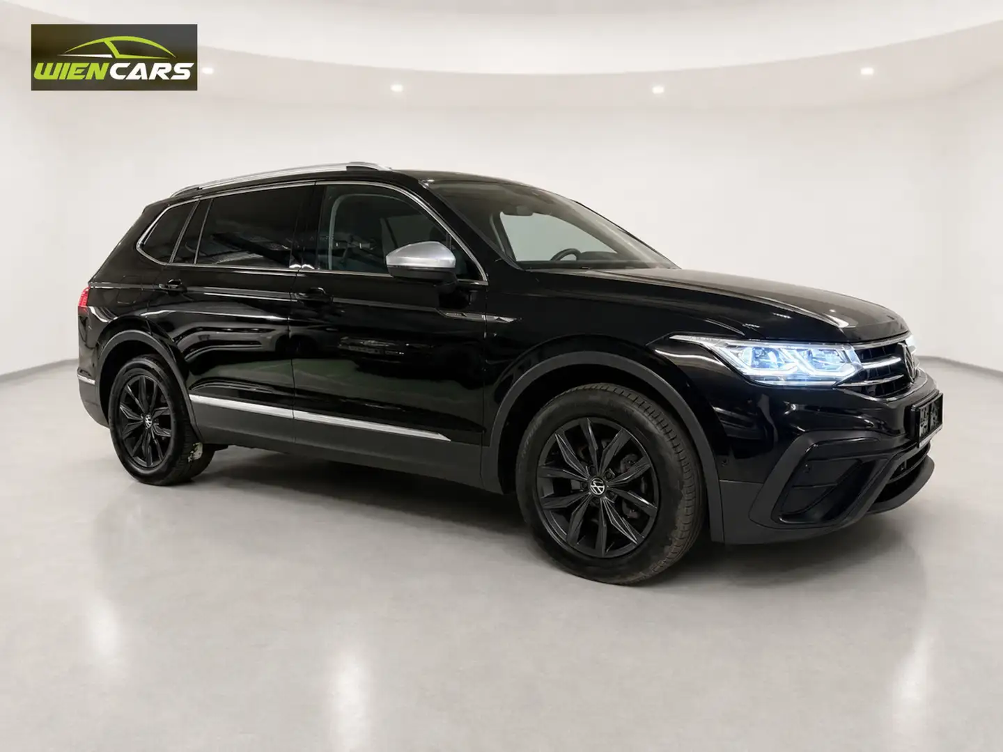 Volkswagen Tiguan Allspace 2.0 TDI SCR DSG*MATRIX-LED*NAVI*AHK* Schwarz - 1