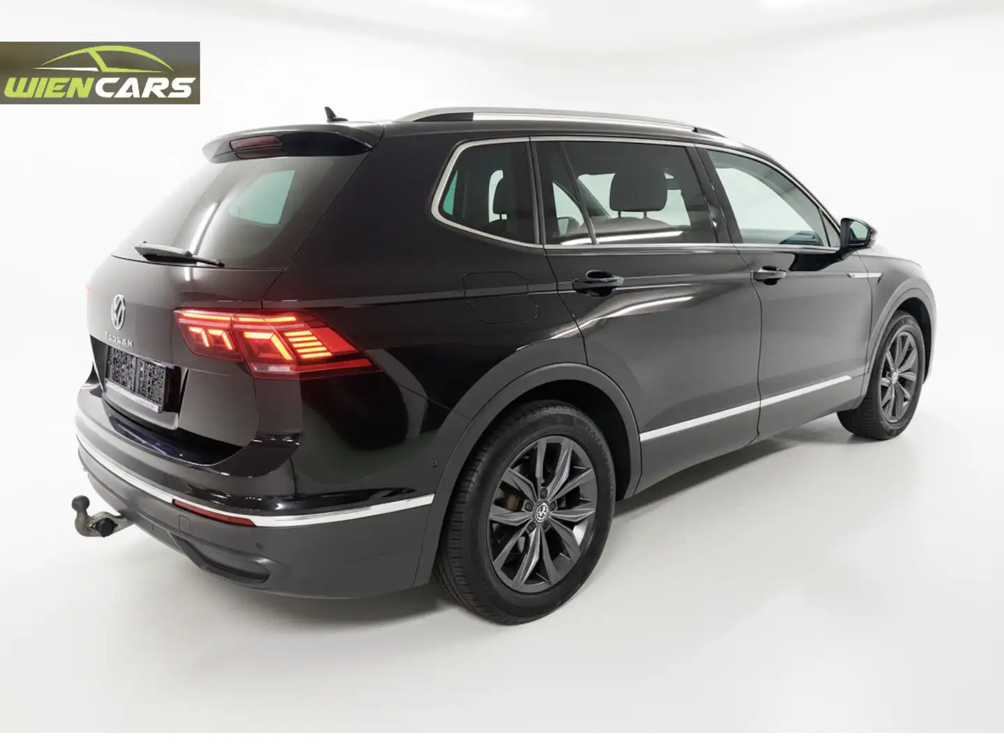 Volkswagen Tiguan Allspace 2.0 TDI SCR DSG*MATRIX-LED*NAVI*AHK* Schwarz - 2