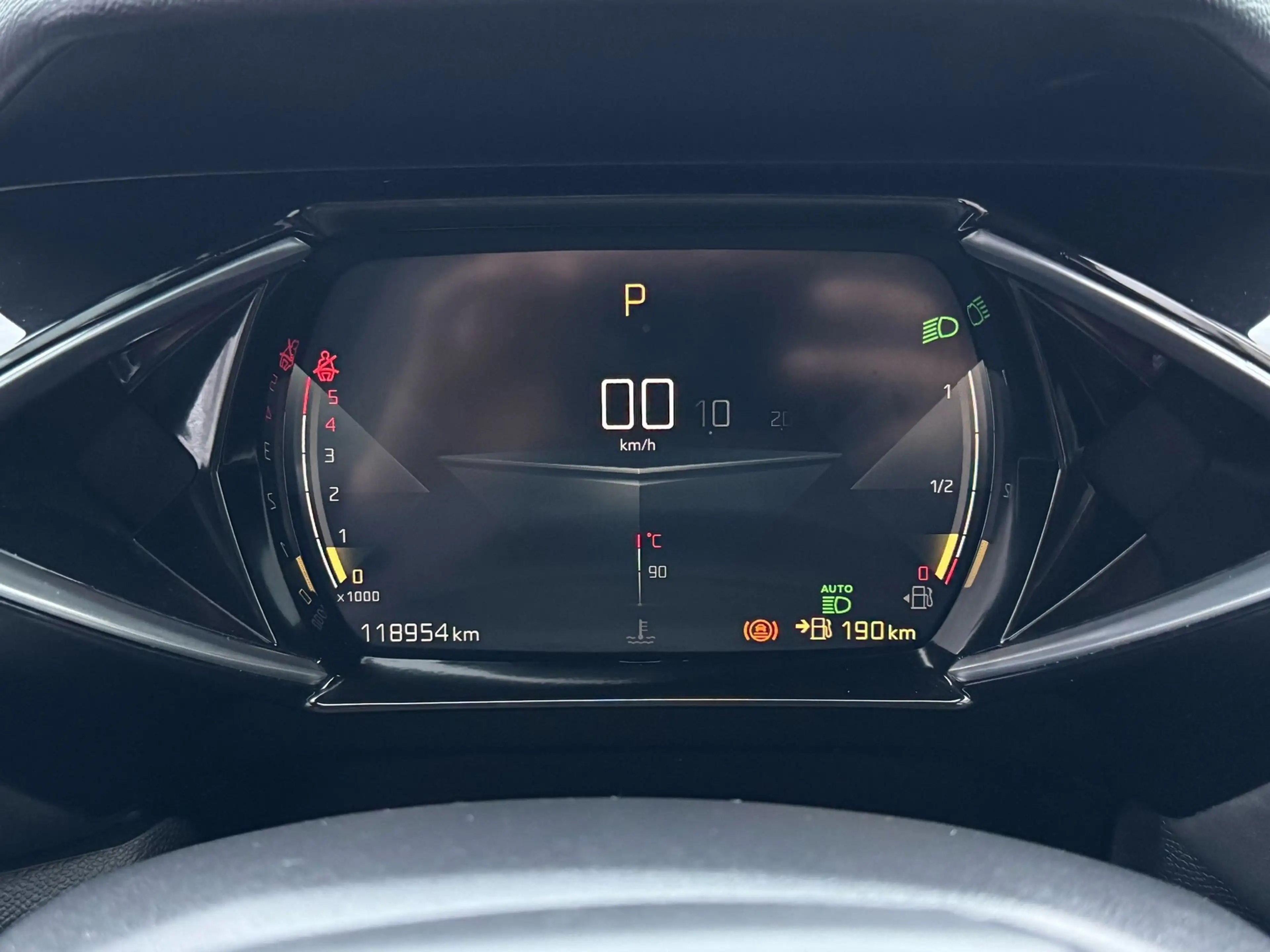 DS Automobiles DS 3 Crossback 1.5 BlueHDi  RIVOLI  // CUIR // GPS // CAMERA — photo 11
