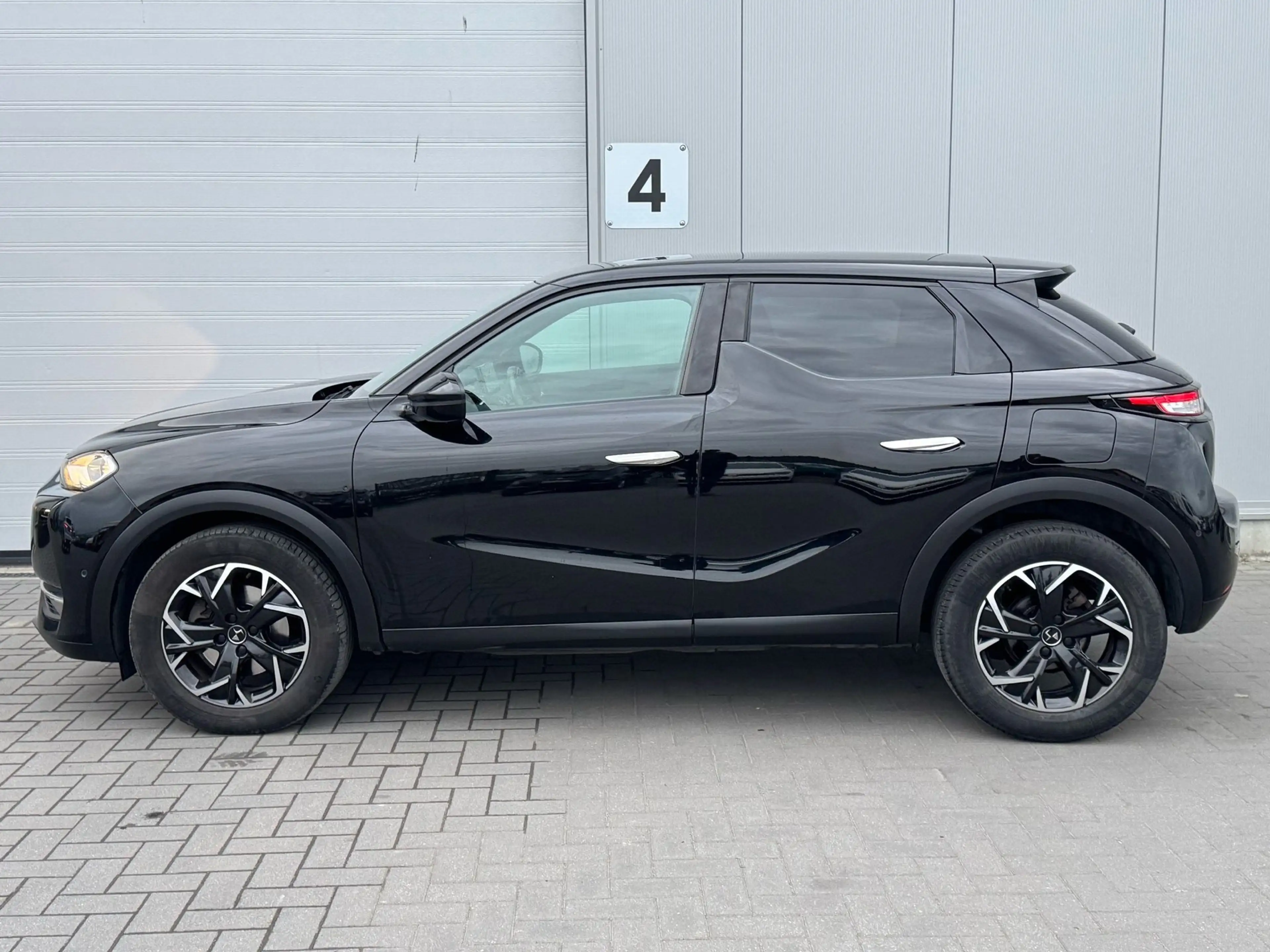 DS Automobiles DS 3 Crossback 1.5 BlueHDi  RIVOLI  // CUIR // GPS // CAMERA — photo 8